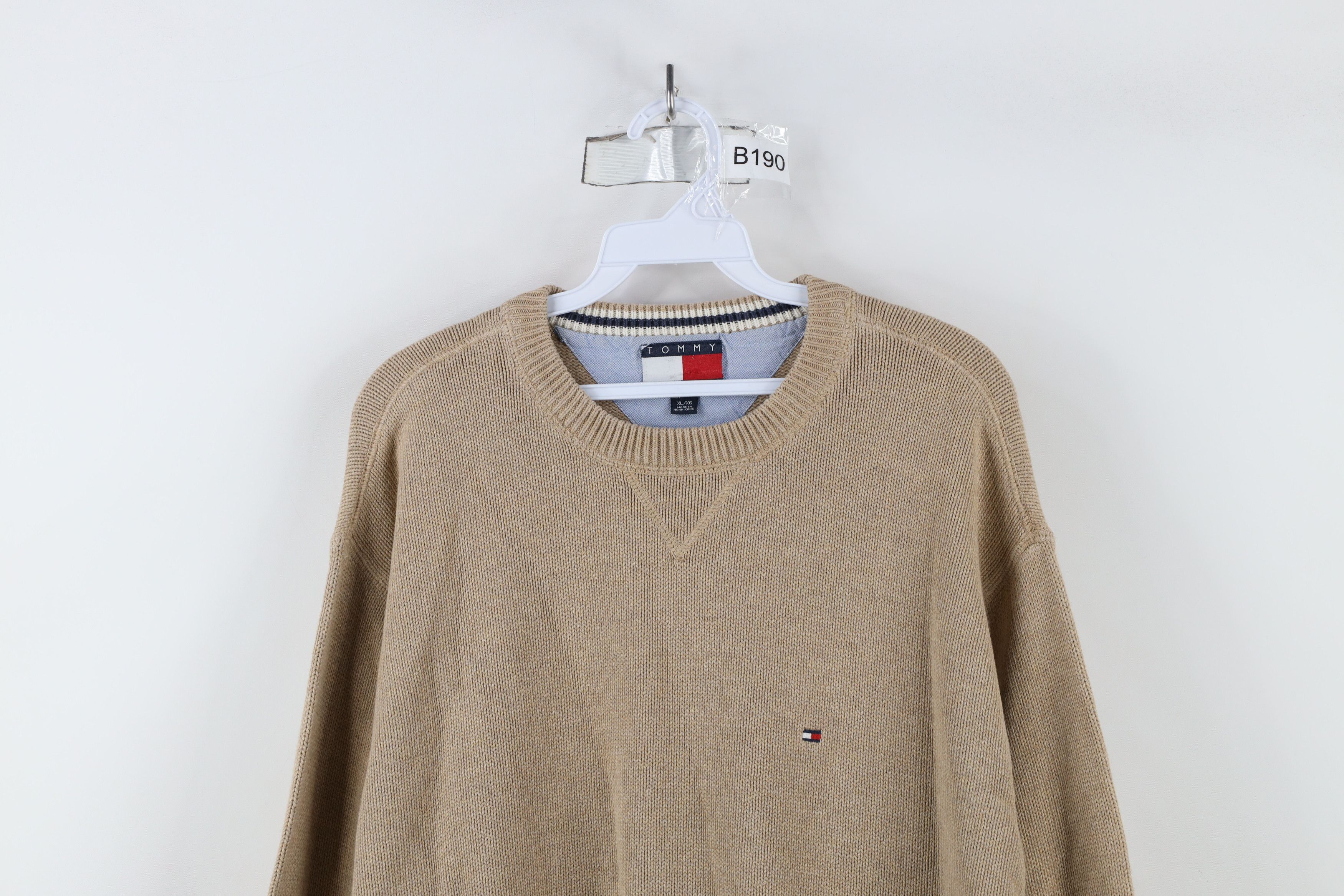 Tommy Hilfiger Vintage 90s Tommy Hilfiger Cotton Crewneck Sweater Beige Size US XL / EU 56 / 4 - 2 Thumbnail