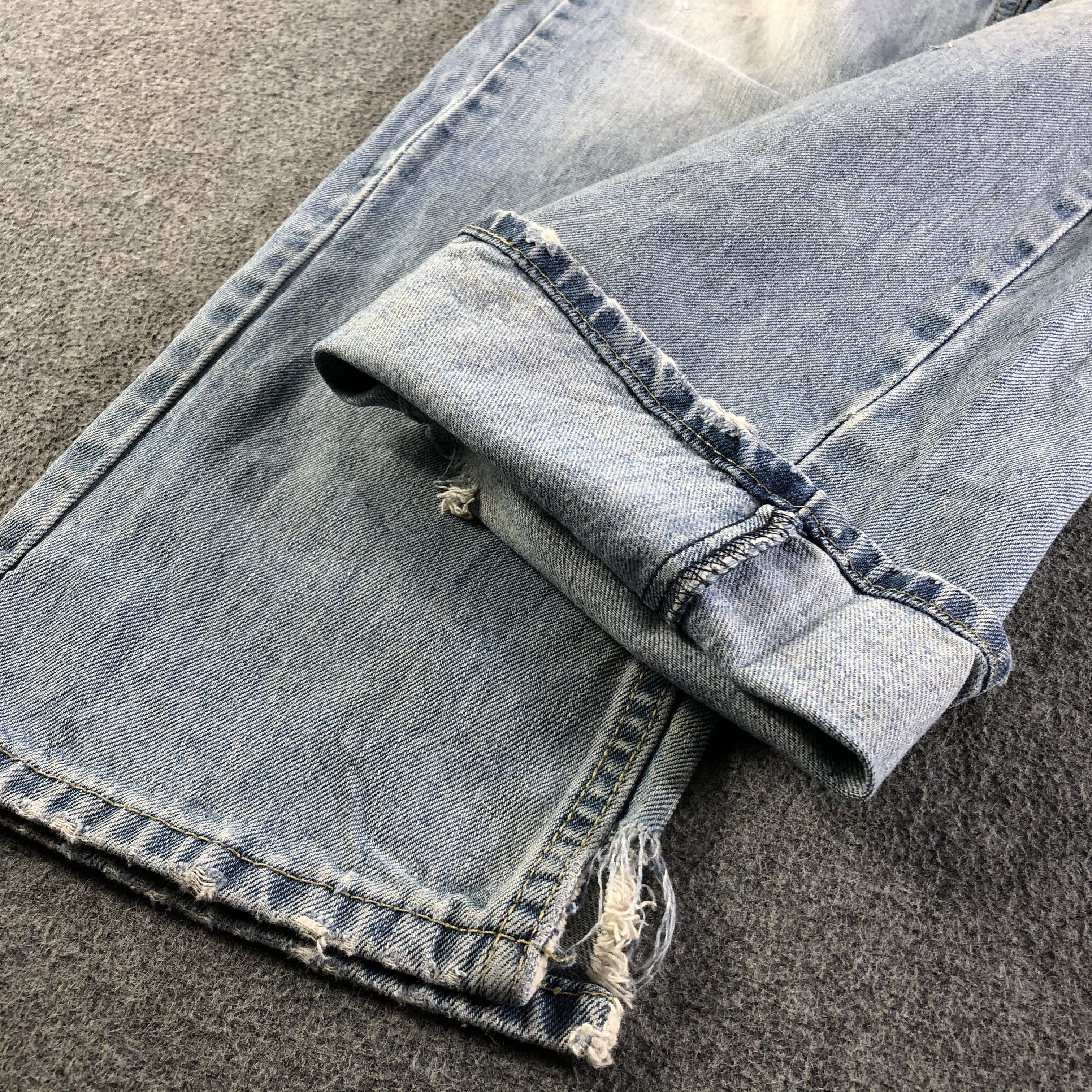 Levi's Vintage Blue Wash Levis 505 Jeans-J4444 Size US 33 - 7 Thumbnail