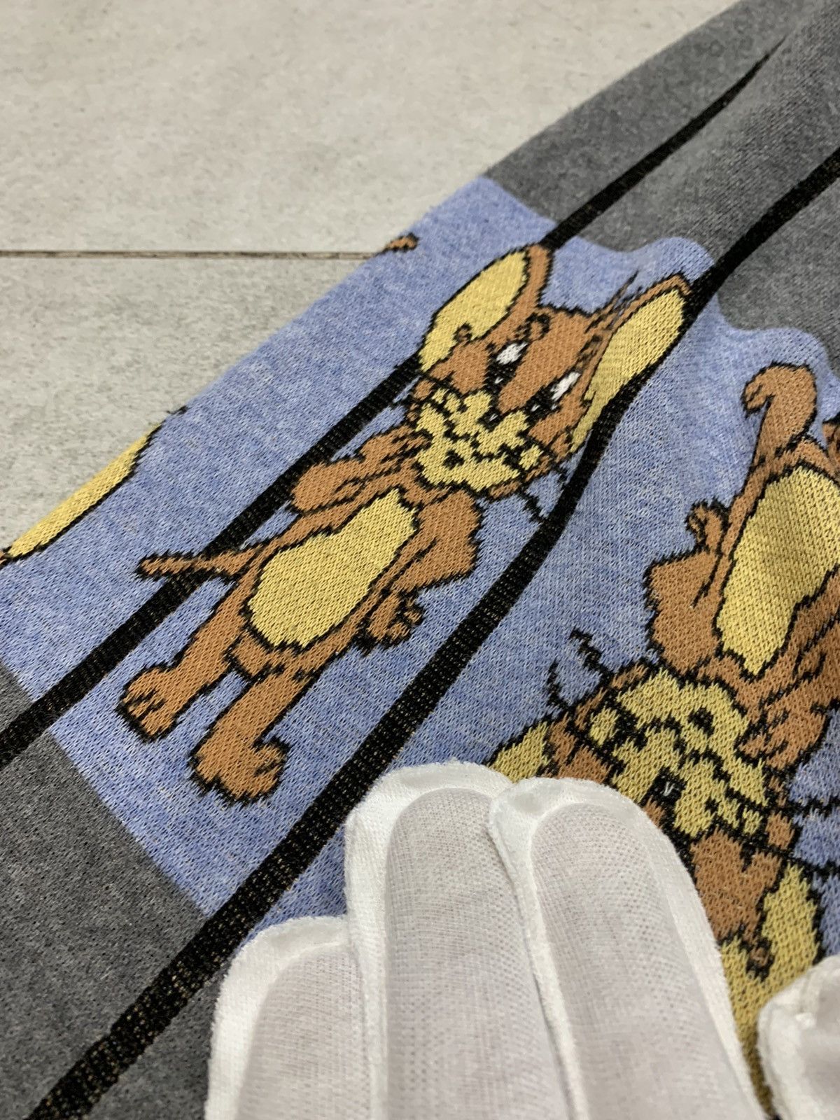 Disney 90s Vintage Tom & Jerry rare collectable Knit wear Jumper Size US M / EU 48-50 / 2 - 3 Thumbnail