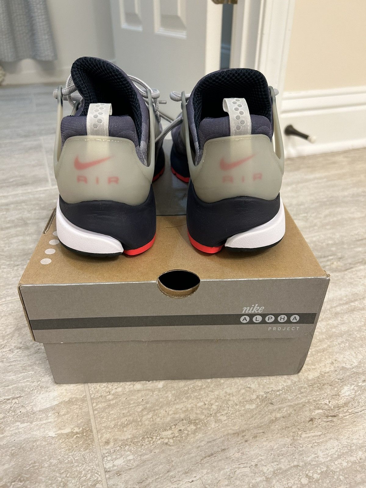 Nike Nike Air Presto Dark Obsidian/Comet Red Mens Size US 10.5 / EU 43-44 - 7 Thumbnail