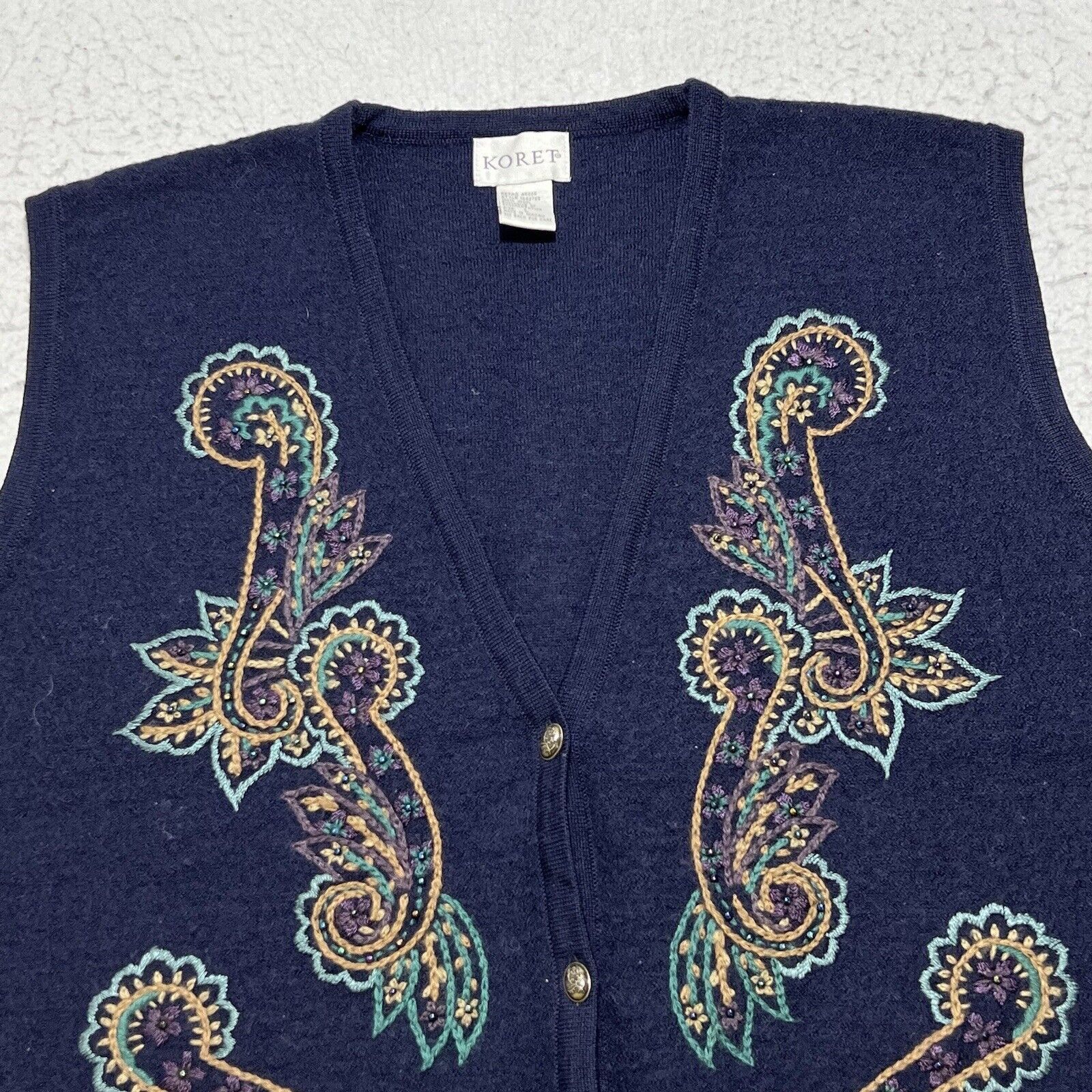 Vintage Vintage Koret Wool Cardigan Sweater Vest Embroidery V-Neck Size L / US 10 / IT 46 - 2 Thumbnail