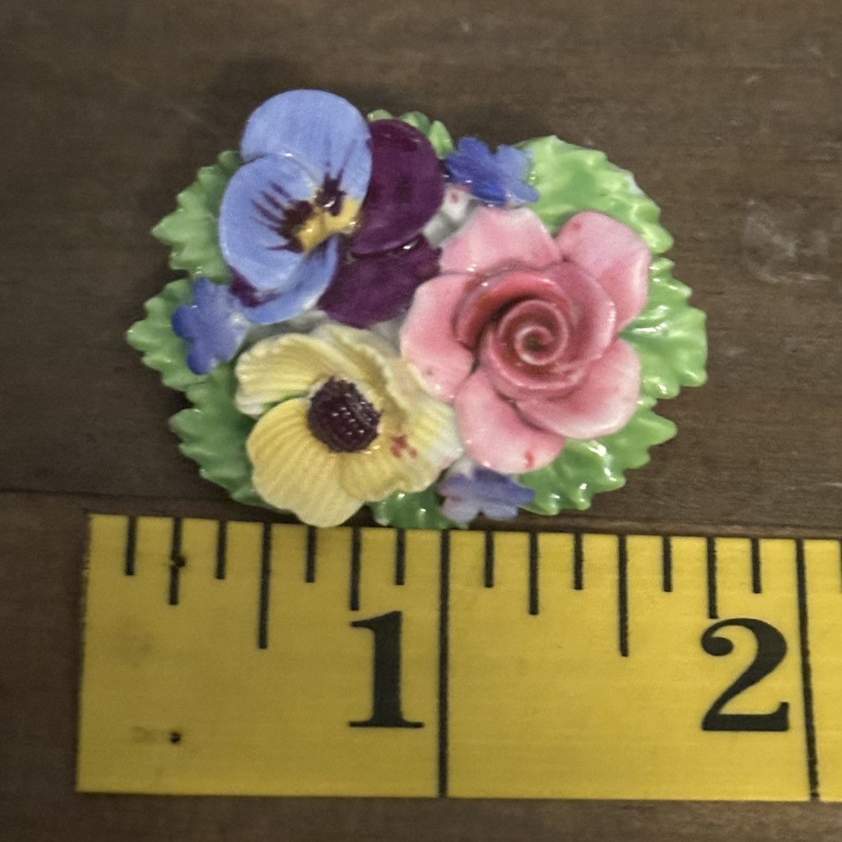 Vintage Vintage bone china flower brooch Size ONE SIZE - 2 Thumbnail