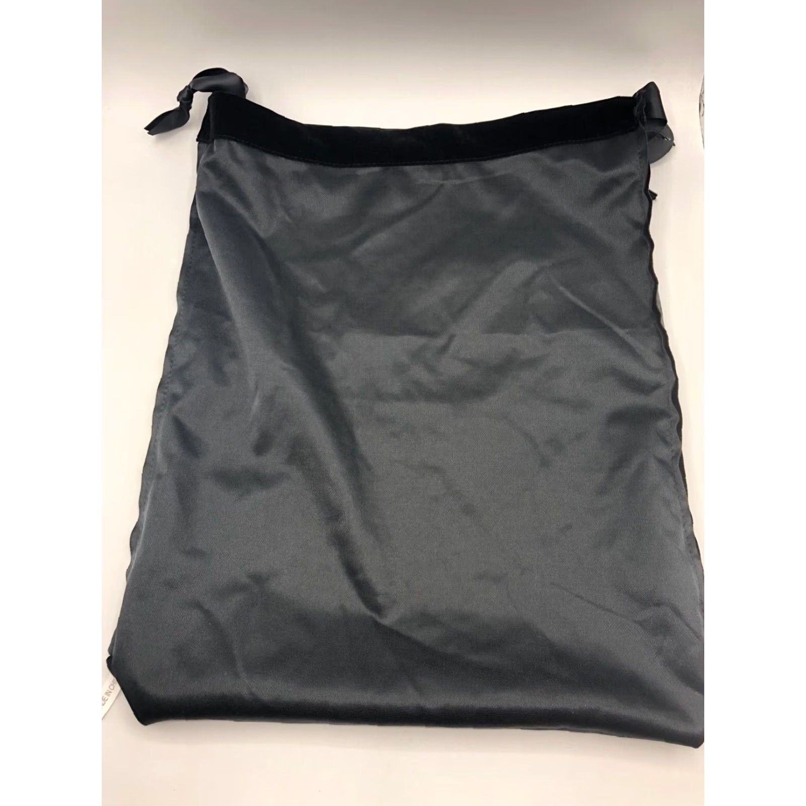 Puma PUMA x Fenty Black Velvet Dust Bag Makeup Sporty Bag Womens Medium Velvet Satin Handle Black Logo Dust Bag Size ONE SIZE - 4 Thumbnail