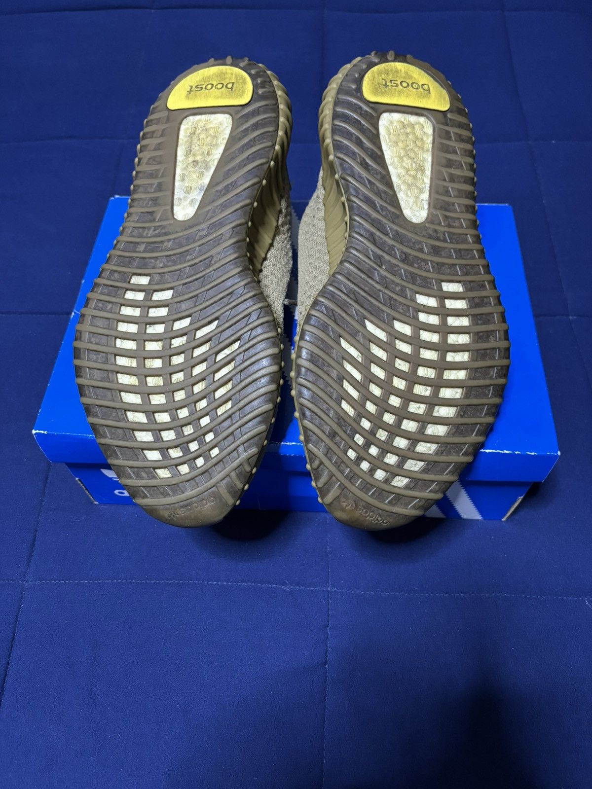 Adidas Adidas Yeezy Boost 350 V2 Earth 2020 Size 10.5 Size US 10.5 / EU 43-44 - 6 Thumbnail