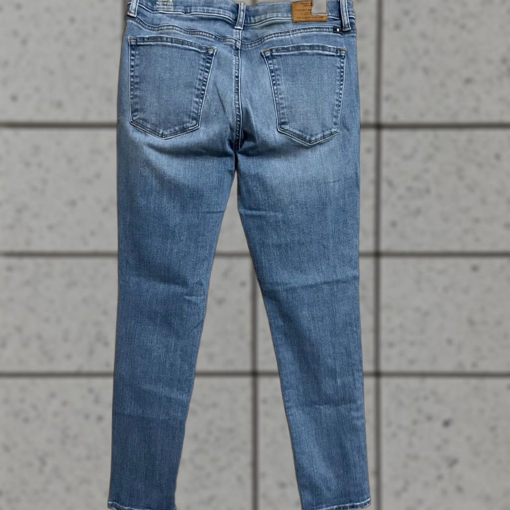 Lucky Brand Lucky Brand Jeans Skinny Women Regular 12 Blue Denim Cotton Blend Zipper Stretch Mid Rise 8.5-10.5 N/A Tag 12/31 Regular VINTAGE No Size 34" / US 12 / IT 48 - 1 Thumbnail