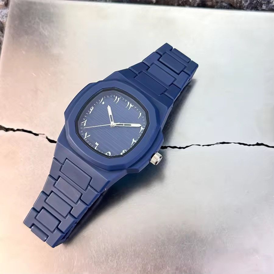 Vintage Arabic Numerals Dial Watch Size ONE SIZE - 2 Thumbnail