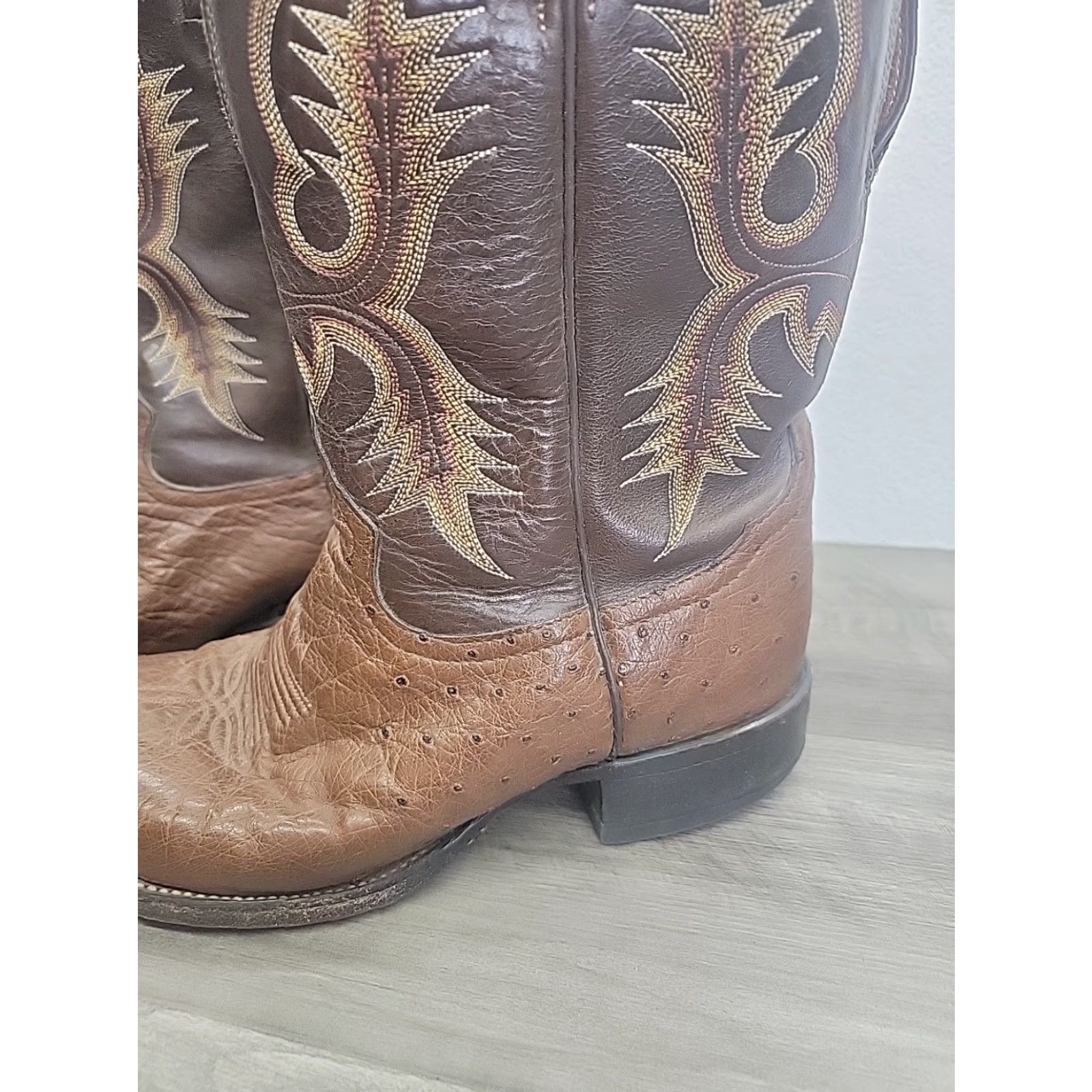 Tony Lama VINTAGE Tony Lama Cowboy Boots Mens 8.5 D CB2676 Brown Leather Western Made In U.S.A Mens Size US 9 / EU 42 - 4 Thumbnail