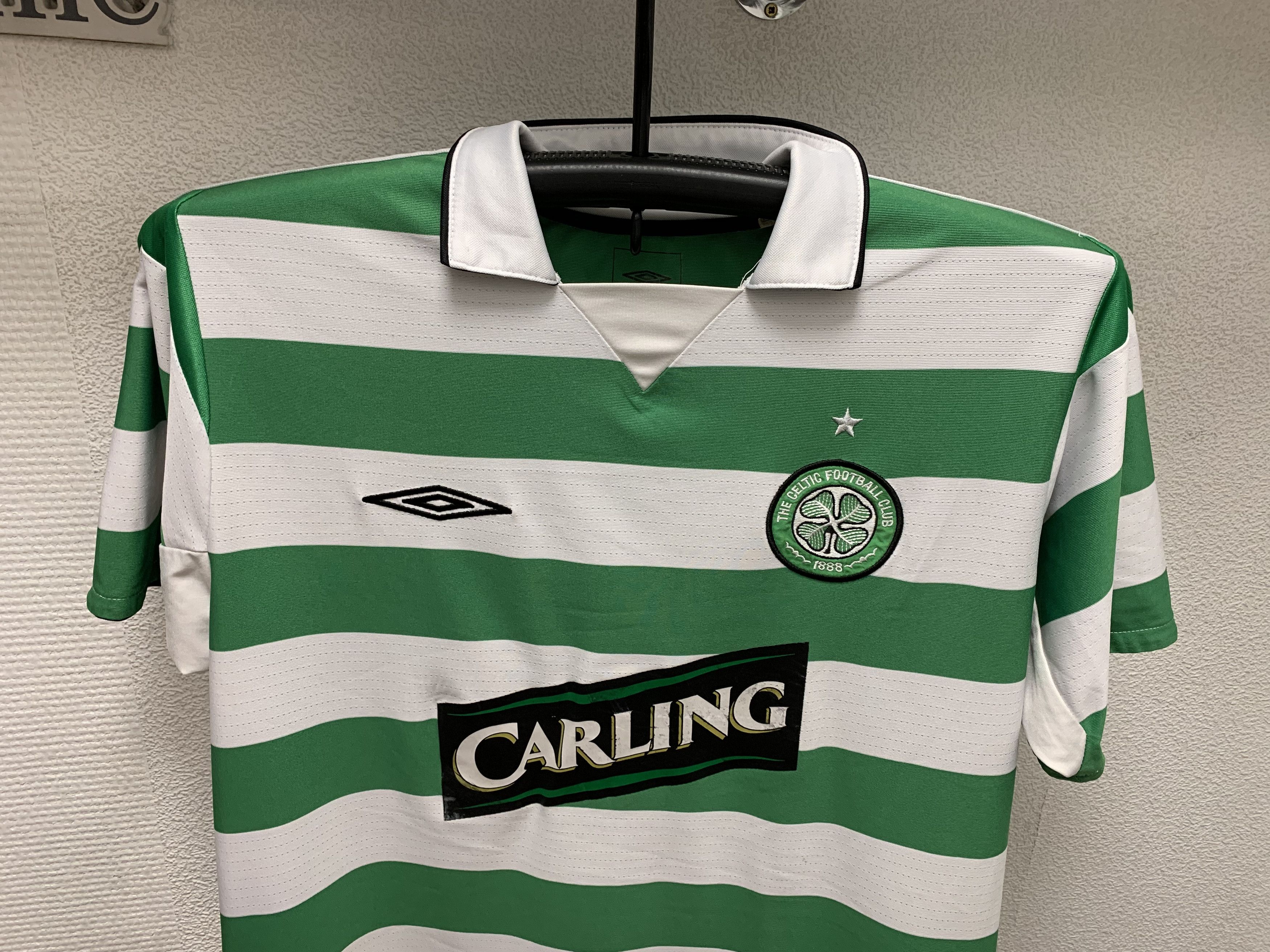 Umbro Celtic Umbro soccer jersey football club L sz vintate Size US L / EU 52-54 / 3 - 3 Thumbnail