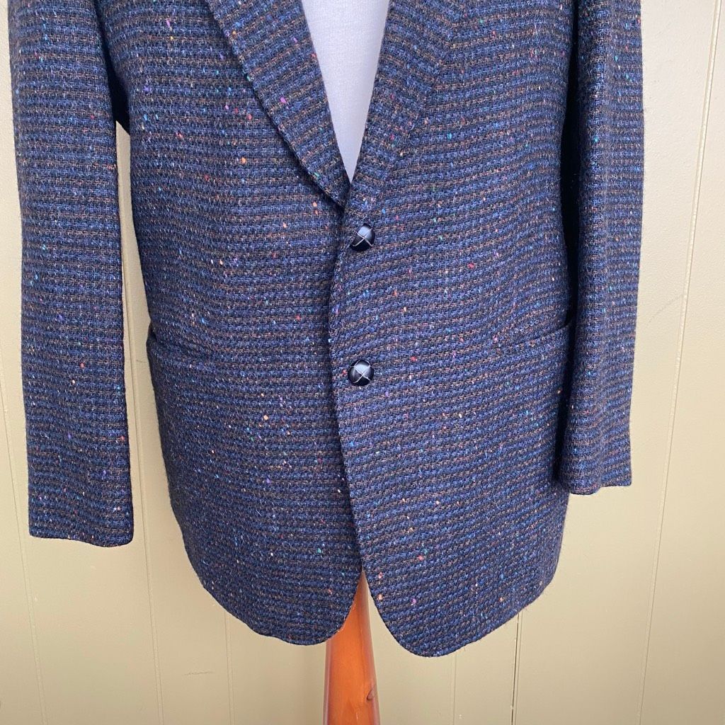 Other Men 2 button textured wool blazer w/chest pocket brown w/mul Size 40R - 2 Thumbnail