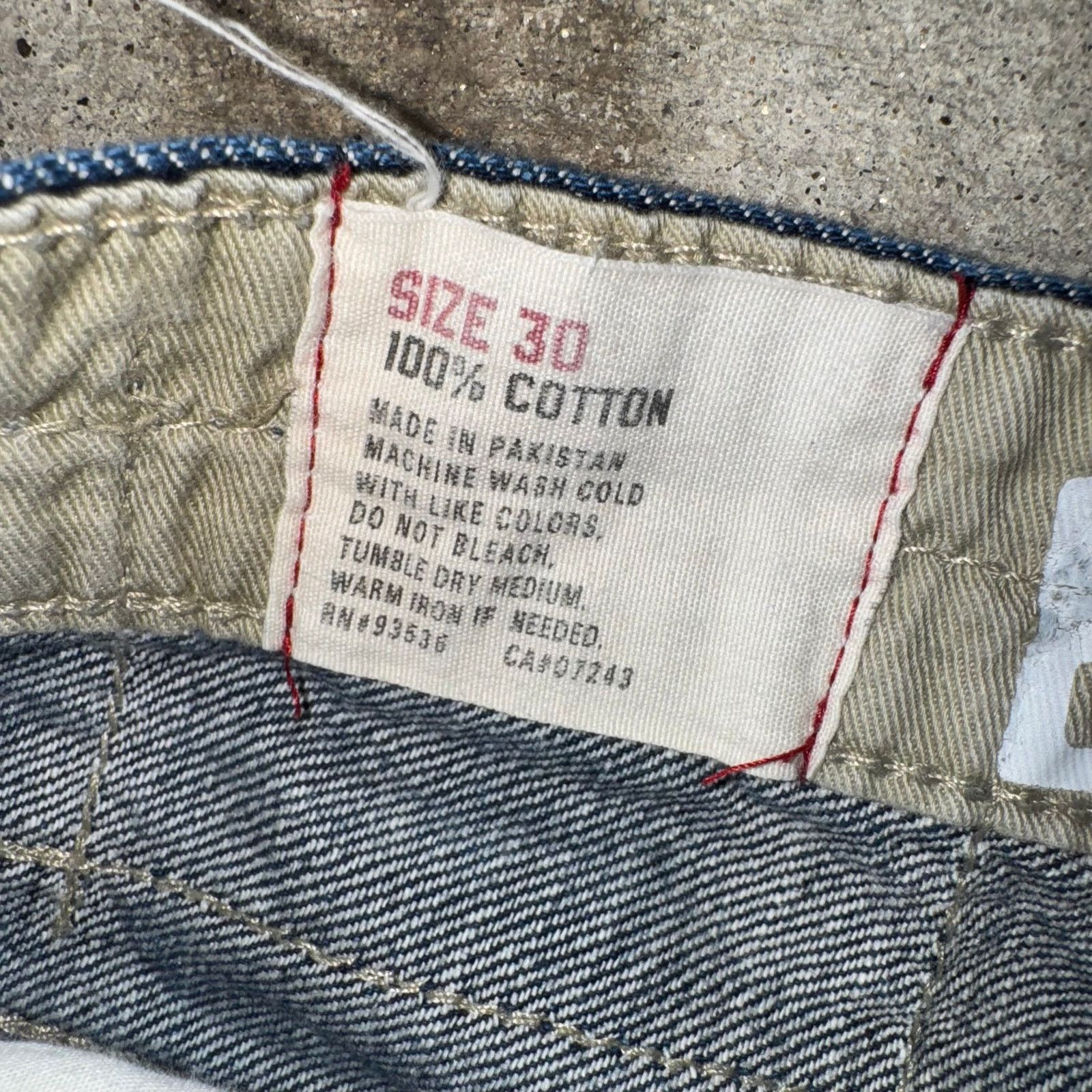Ecko Unltd. Vintage Y2K Ecko UNLTD dark wash 2000s hip hop denim jorts Size US 30 / EU 46 - 3 Thumbnail