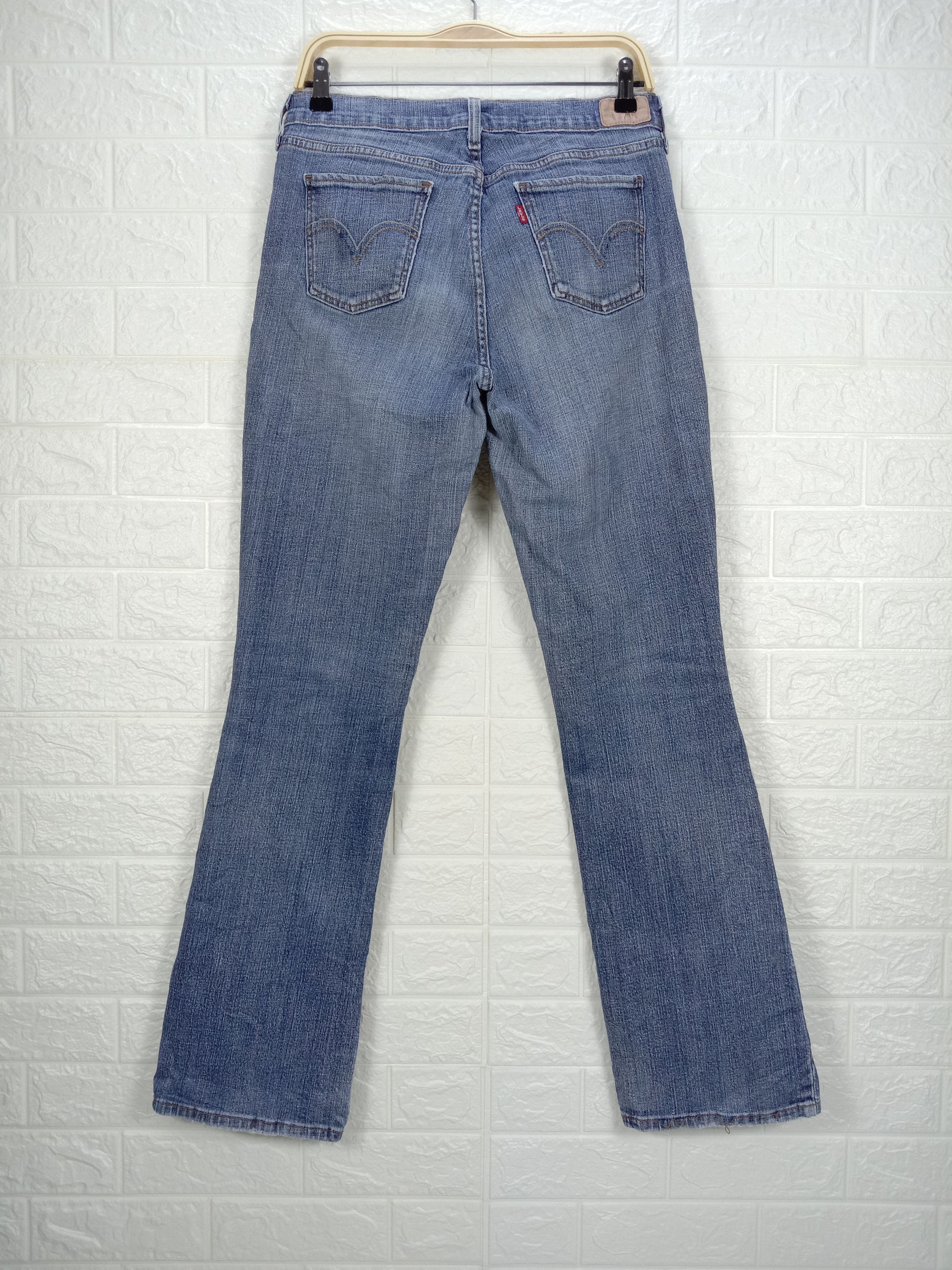 Levi's Vintage Levi's 515 Flare Jeans Blue Wash Denim Size 30" / US 8 / IT 44 - 5 Thumbnail
