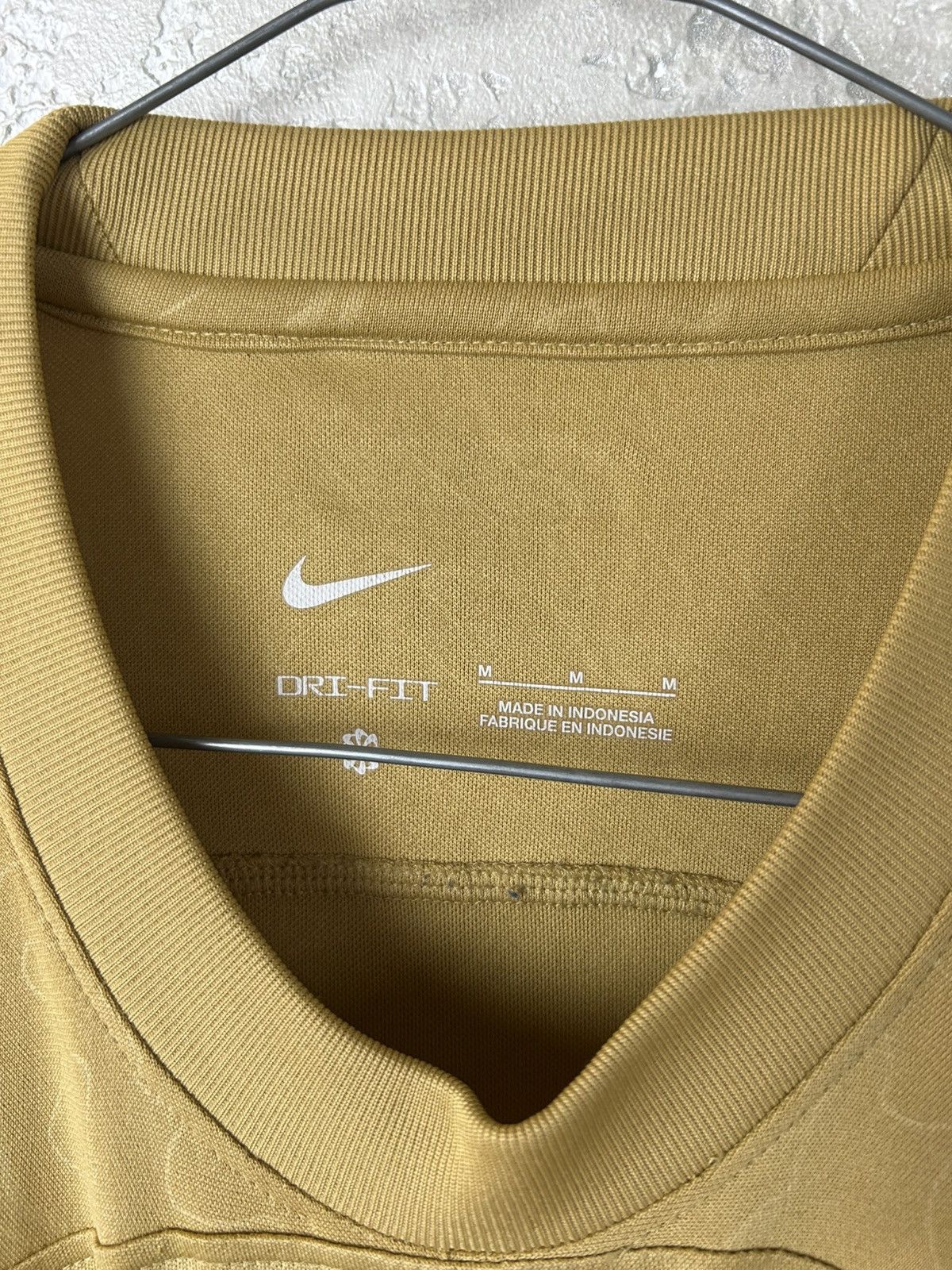 Nike Nike FC Barcelona 2022/23 Away Jersey - Olympic Gold Size US M / EU 48-50 / 2 - 11 Thumbnail