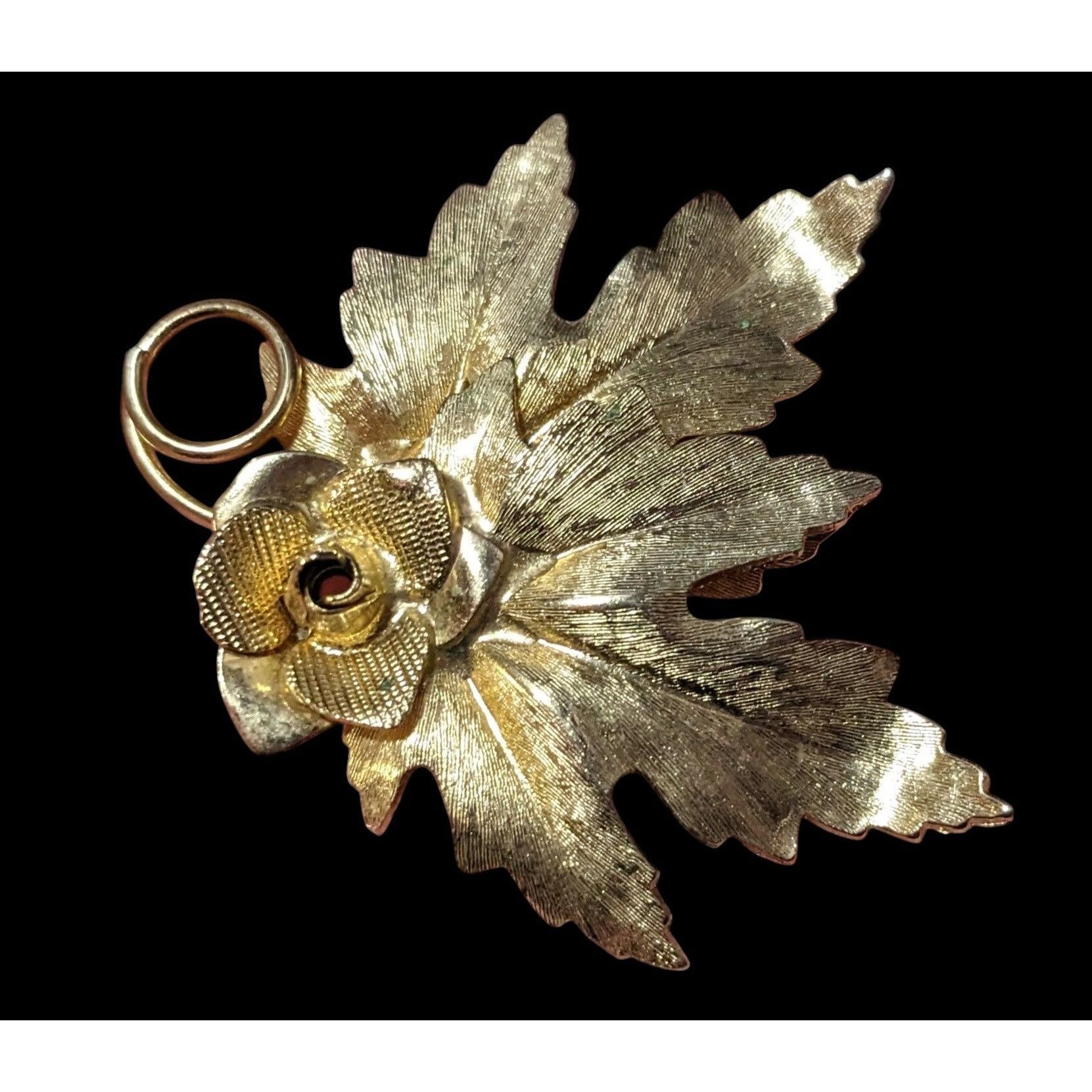 Other Vintage Gold Tone Leaf And Rose Textured Brooch Size ONE SIZE - 1 Thumbnail