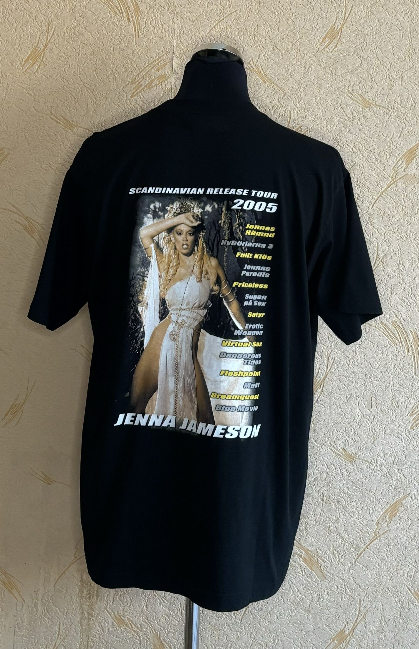 Band Tees Jenna Jameson Heartbreaker Scandinavian Release Tour 2005 Size US L / EU 52-54 / 3 - 2 Thumbnail