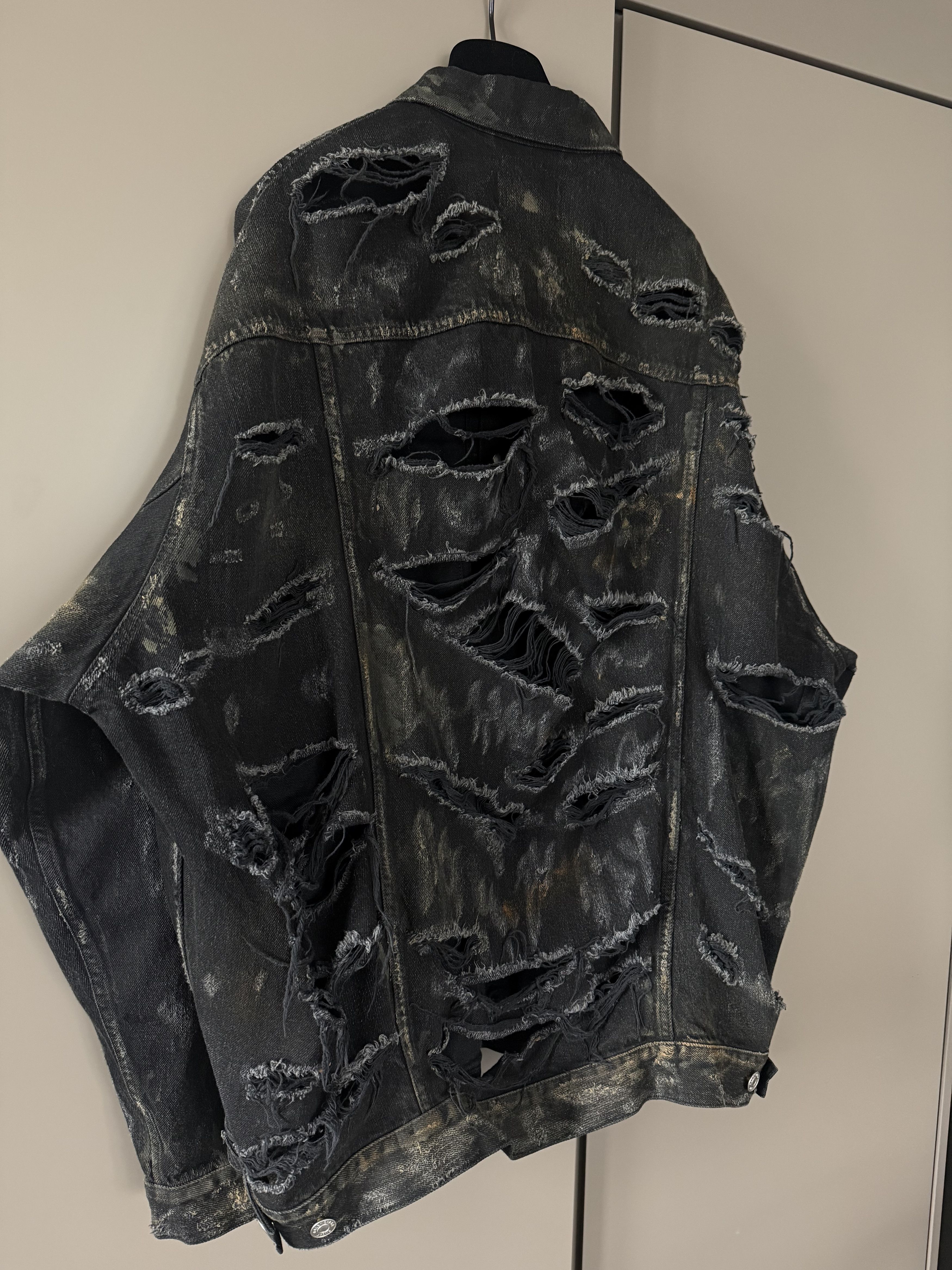 Balenciaga Balenciaga Heavy Distoryed Distressed Mud Denim Jacket Size US M / EU 48-50 / 2 - 3 Thumbnail