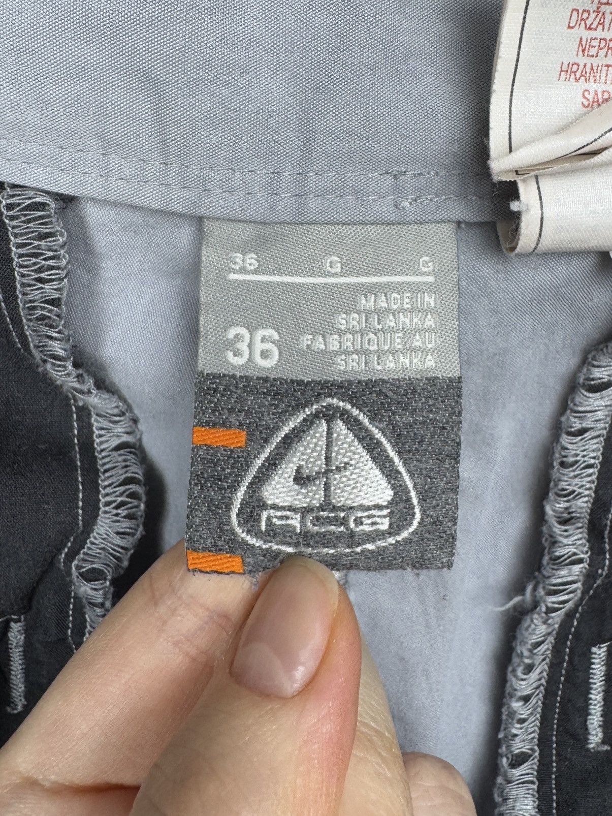 Nike ACG Nike ACG vintage y2k grey carpenter chino pants size 36 Size US 36 / EU 52 - 10 Thumbnail