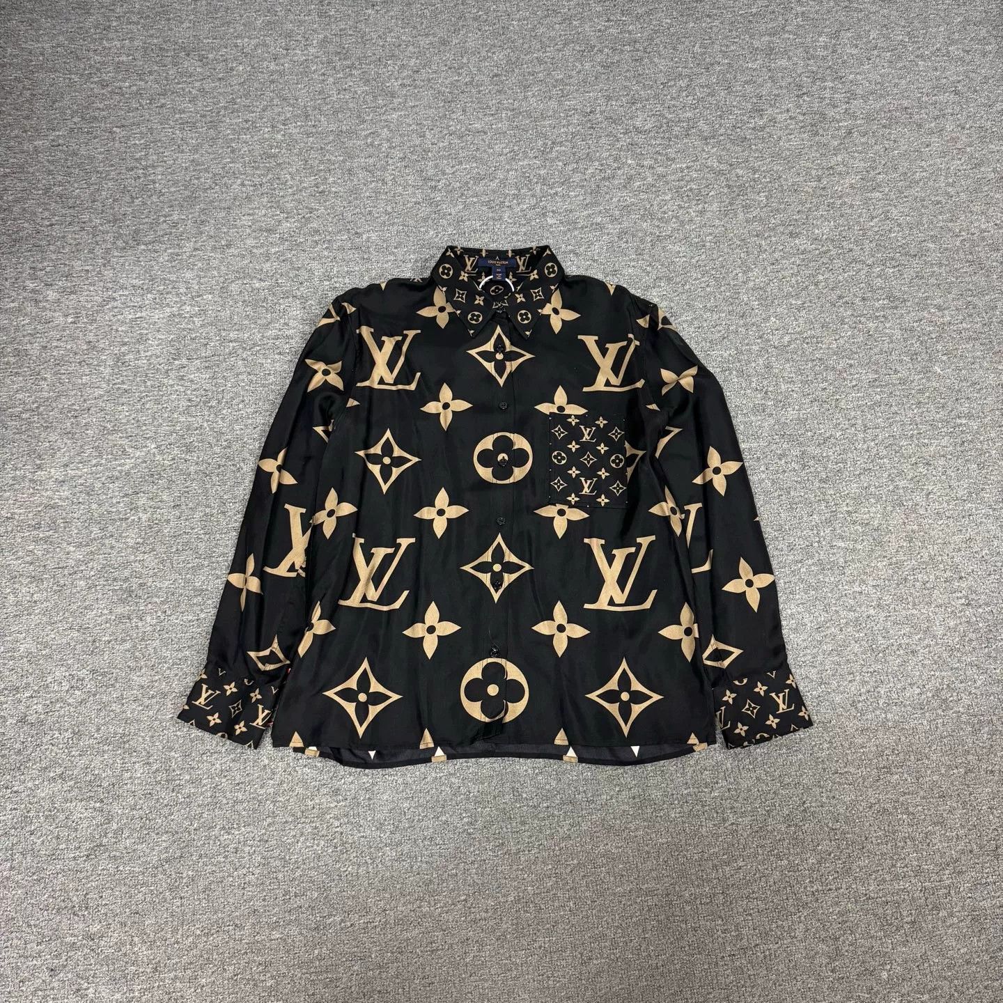 Louis Vuitton Louis Vuitton Limited Edition Silk Shirt Size US XXS / EU 40 - 1 Thumbnail