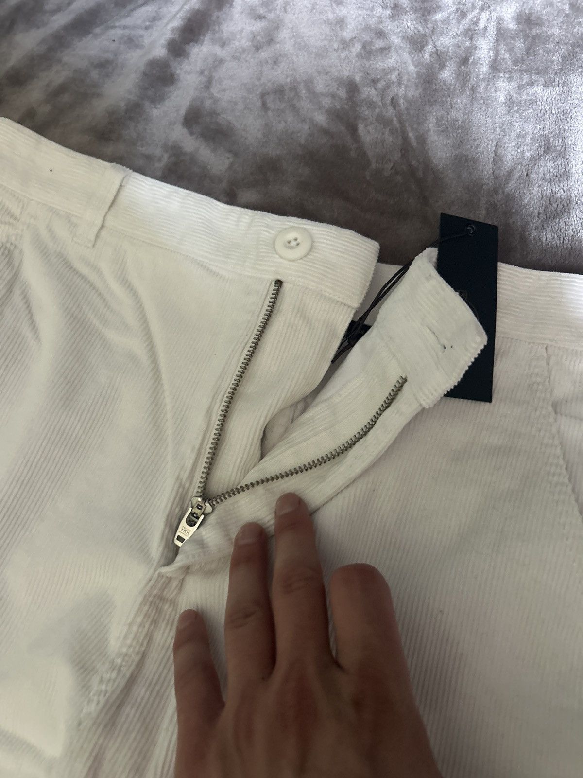 October's Very Own Octobers Very Own white cargo corduroy pants Size US 34 / EU 50 - 7 Thumbnail