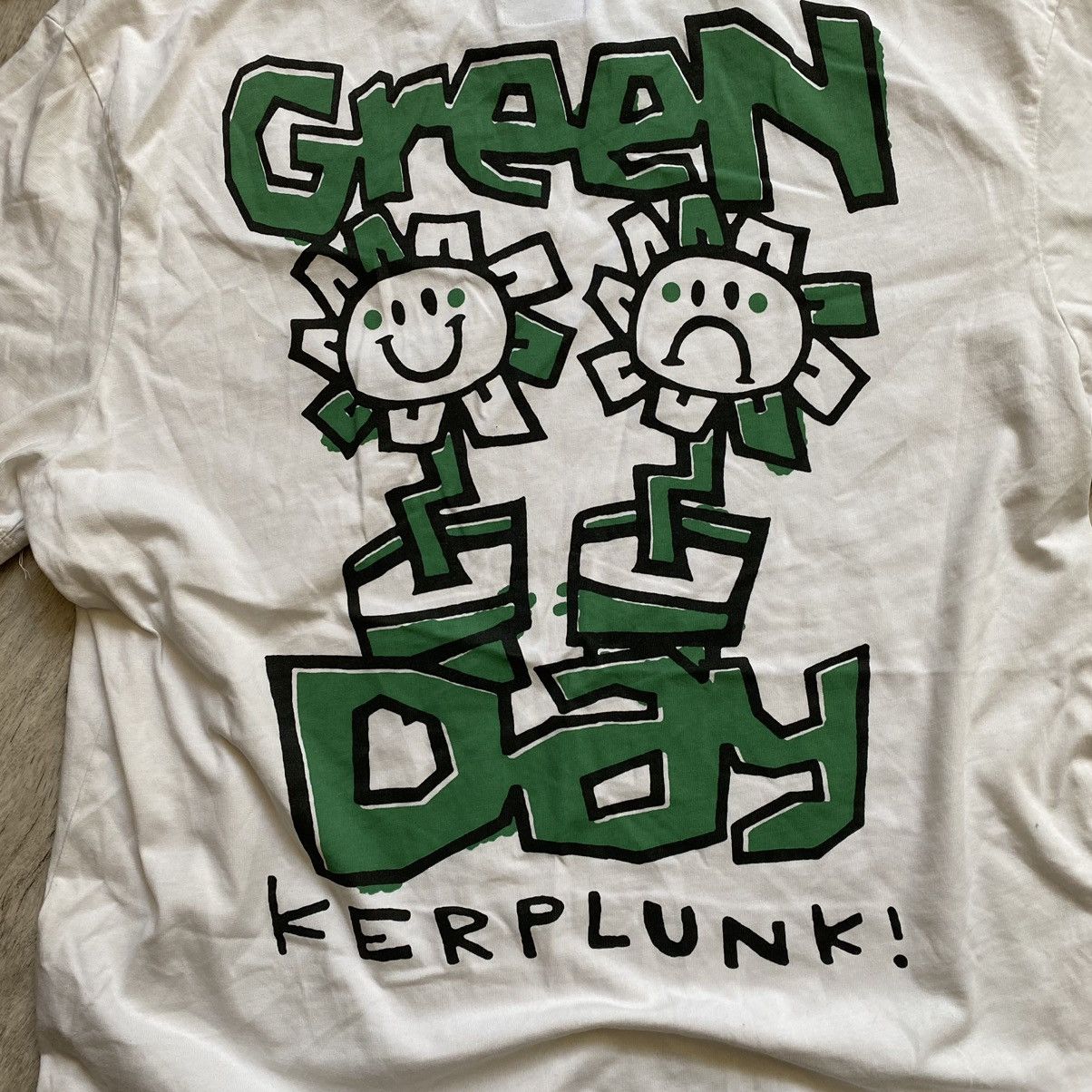 Band Tees GREEN DAY ROCK BAND 2024 KERPLUNK BIG PRINT T SHIRT Size US XL / EU 56 / 4 - 4 Thumbnail