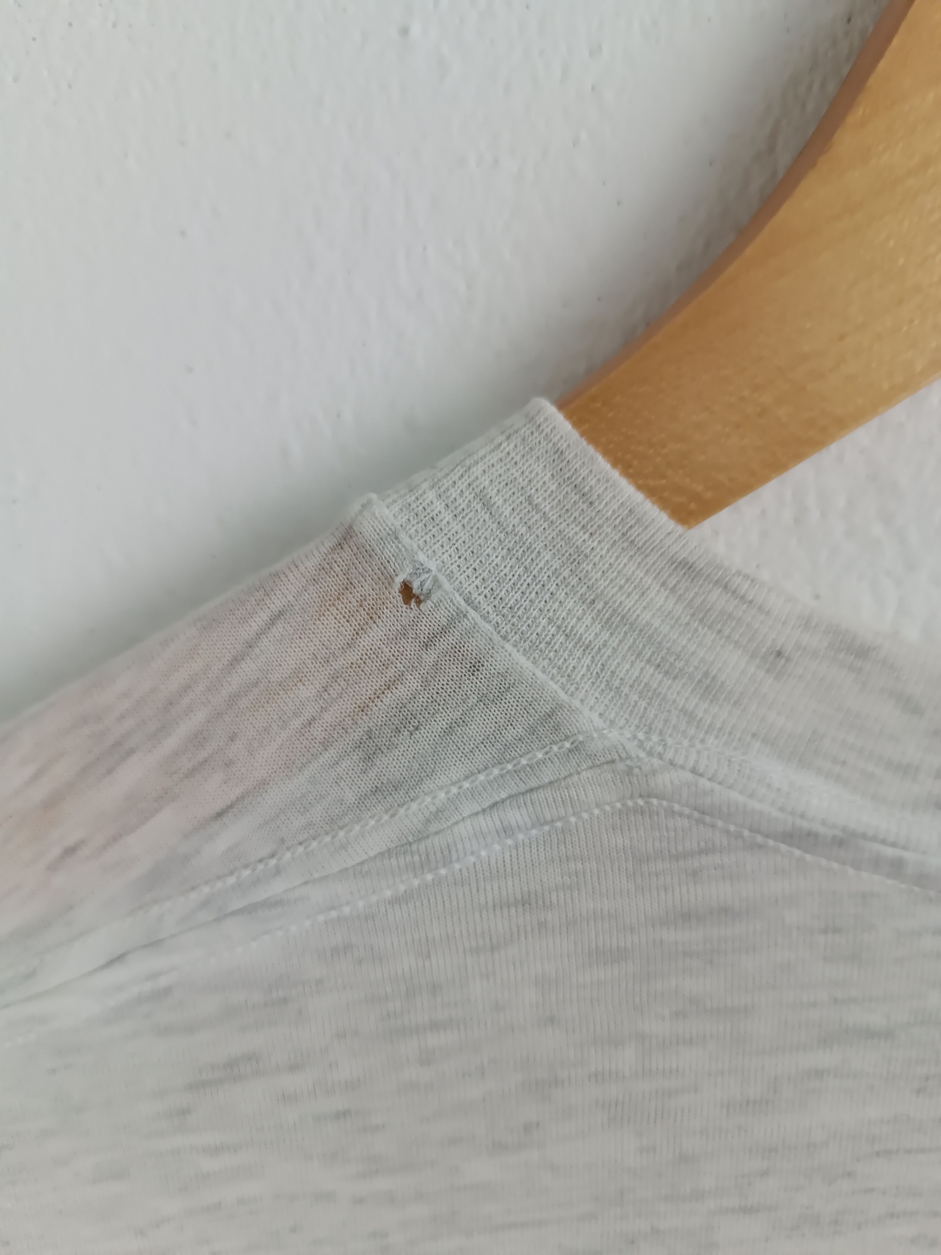Hanes VINTAGE 90'S DISTRESSED HANES TEE BLANK FOTL ONEITA Size US M / EU 48-50 / 2 - 15 Thumbnail