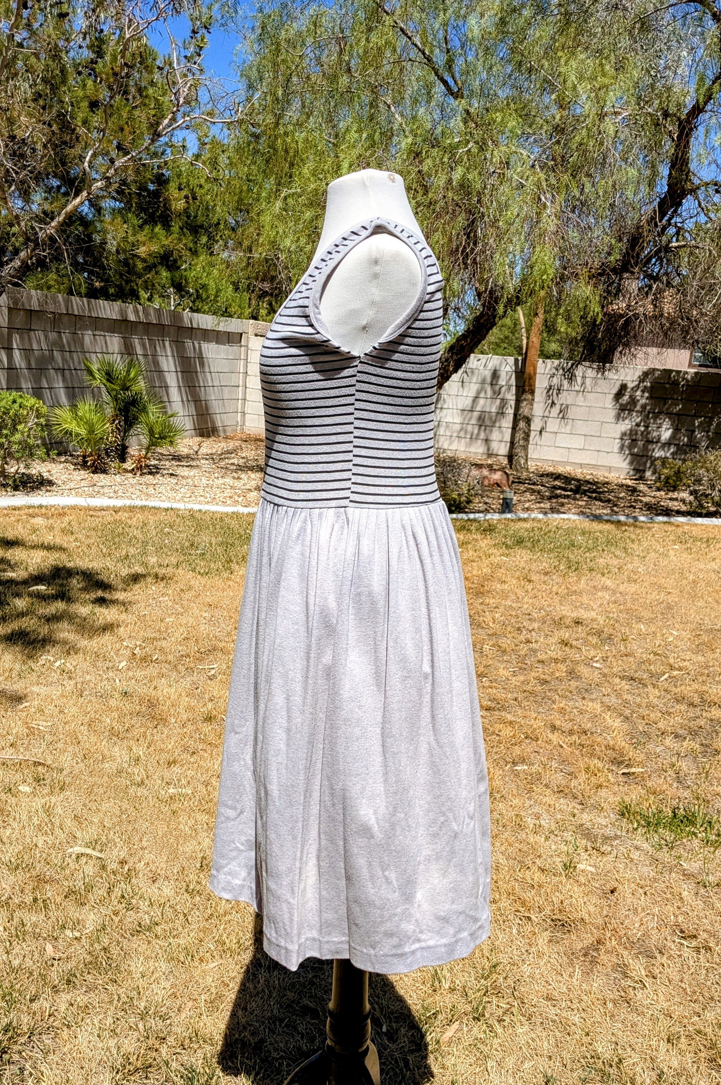 Other Stretchy V-Neck Striped Petite Fit&Flare Pullover Tank Dress Size M / US 6-8 / IT 42-44 - 2 Thumbnail