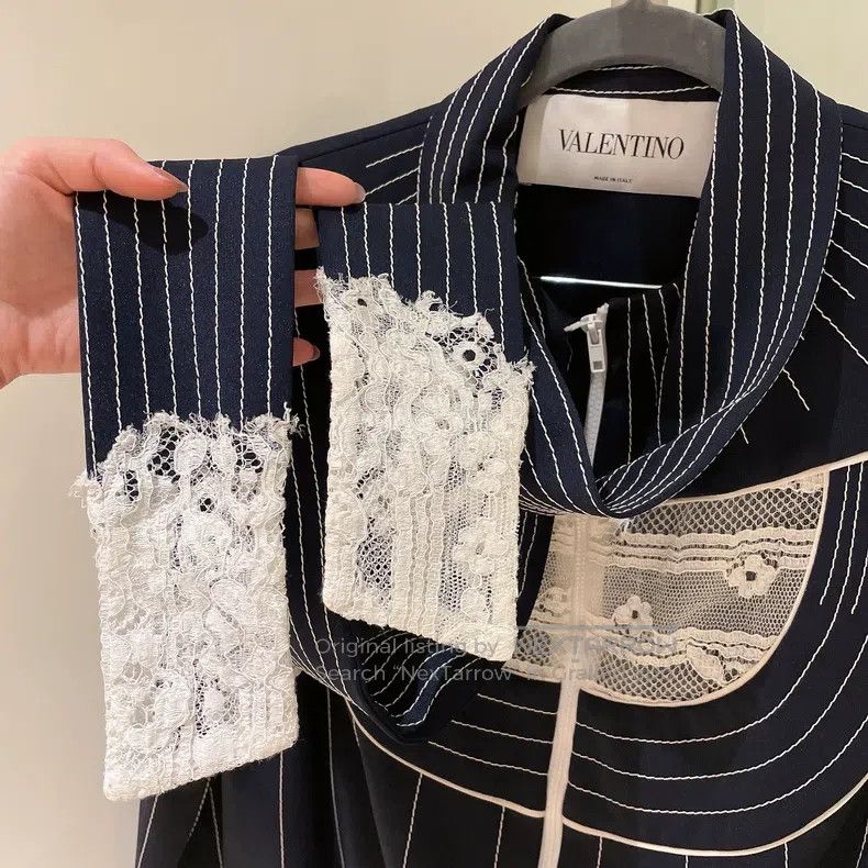 Valentino Valentino Lace patchwork sports suit Size L / US 10 / IT 46 - 2 Thumbnail