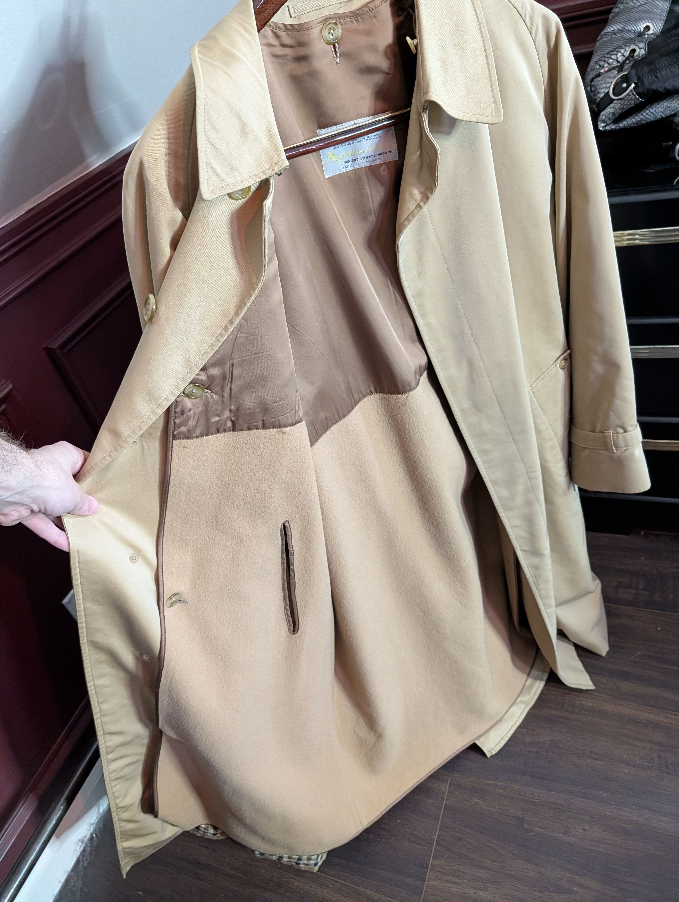 Aquascutum Khaki for Barney's wool lined leather buckle trench coat Size US L / EU 52-54 / 3 - 2 Thumbnail