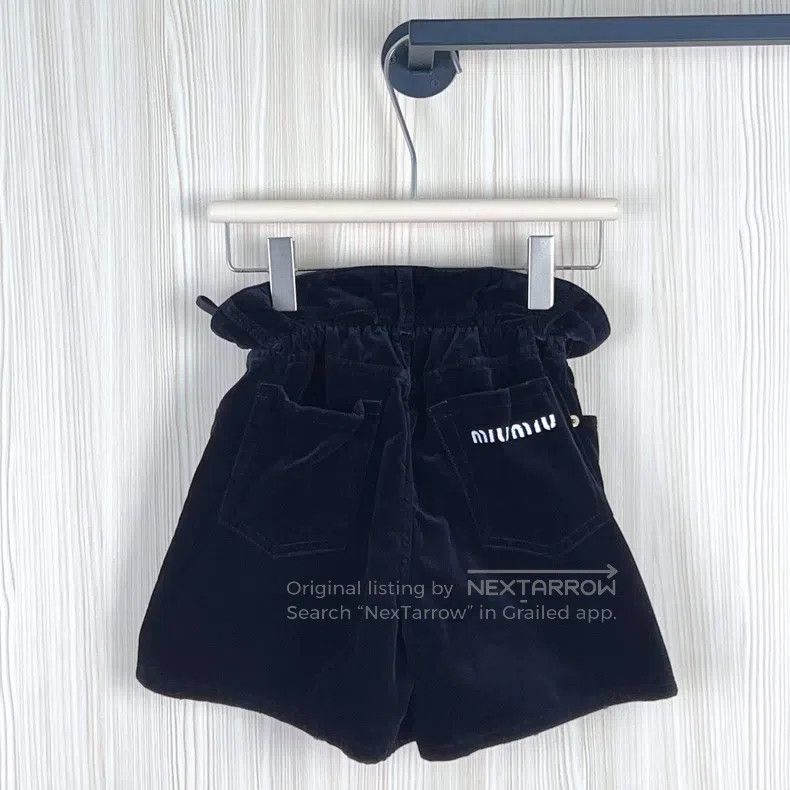 Miu Miu Miu Miu 36 short pants Size 35" - 2 Thumbnail