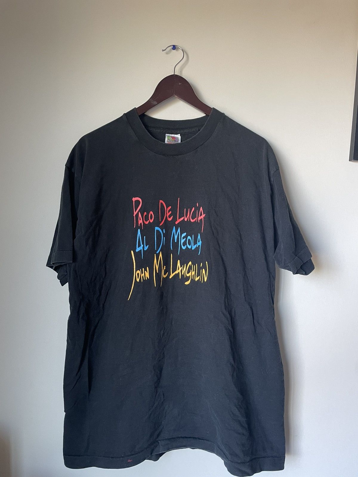 Vintage Vintage 1996 paco de lucia ,Al di Meola, John McLaughlin tee Size US XL / EU 56 / 4 - 1 Thumbnail