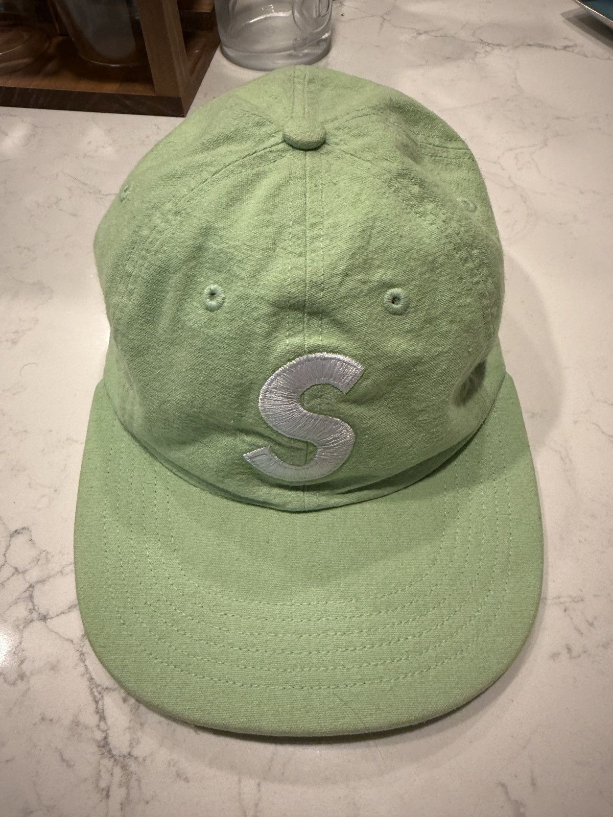Supreme　Washed　Chambray　S Logo　6-Panel Supreme Washed Chambray S Logo 6-Panel Black - SS18 - US