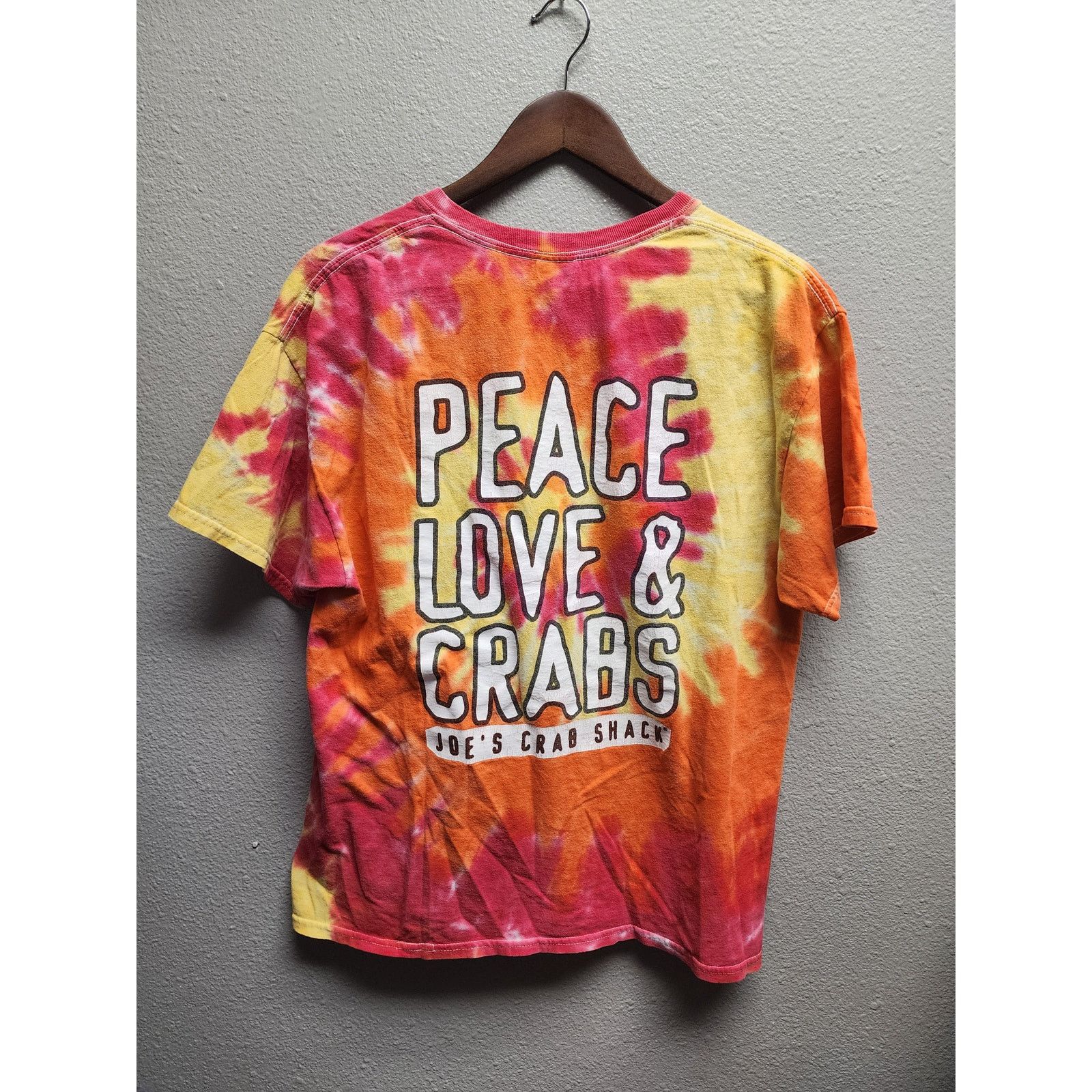 Gildan Joes Crab Shack Shirt Tie-Dye Peace Love Crabs Tee VTG Large Size US L / EU 52-54 / 3 - 4 Thumbnail