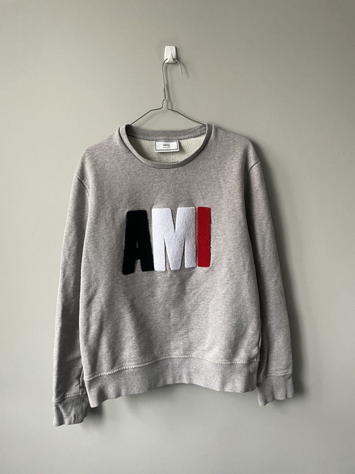 AMI AMI Alexandre Mattiussi Tricolor Bouclé Logo Sweatshirt Grey Size US L / EU 52-54 / 3 - 1 Thumbnail