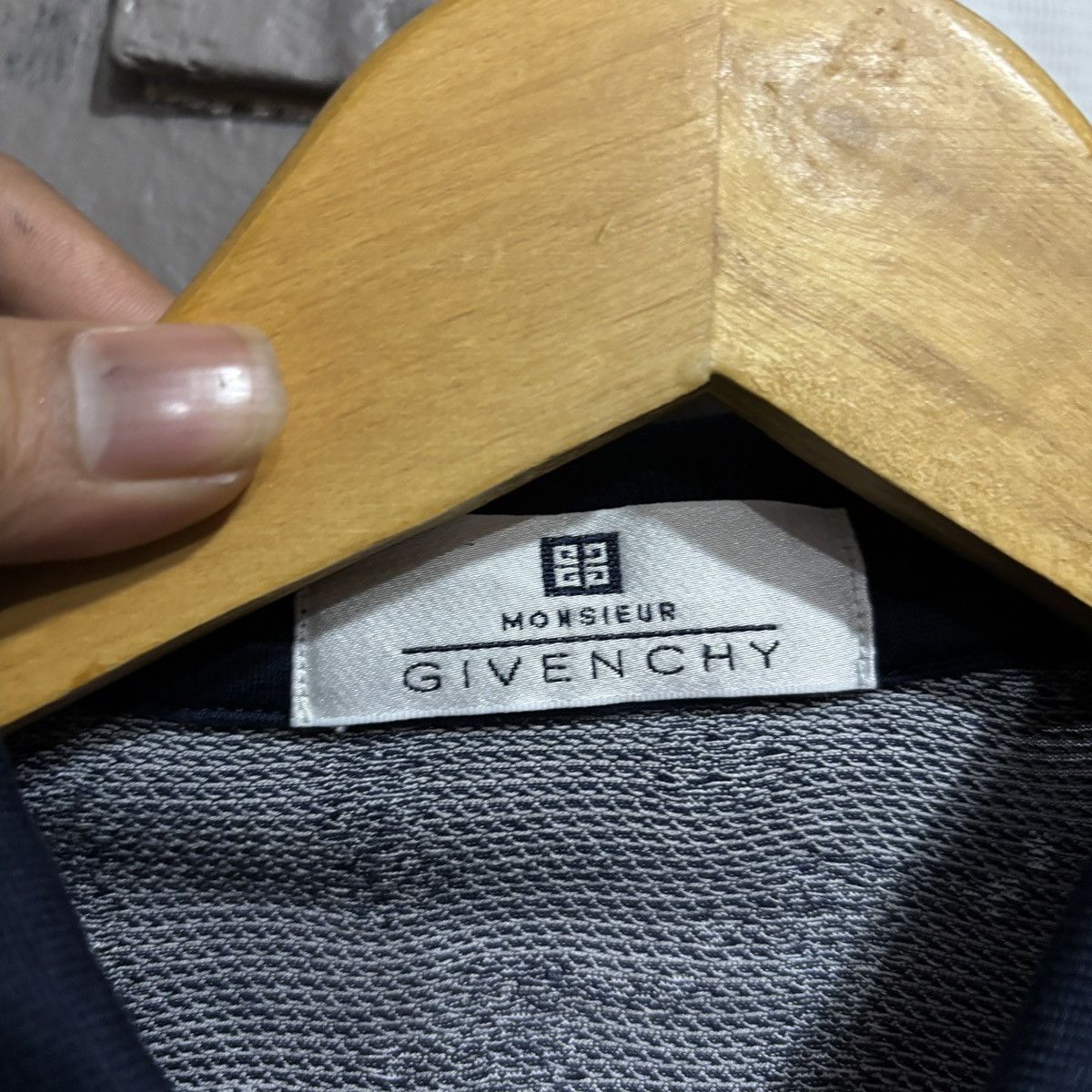 Givenchy Vtg Givency Polo Shirt Size US M / EU 48-50 / 2 - 5 Thumbnail