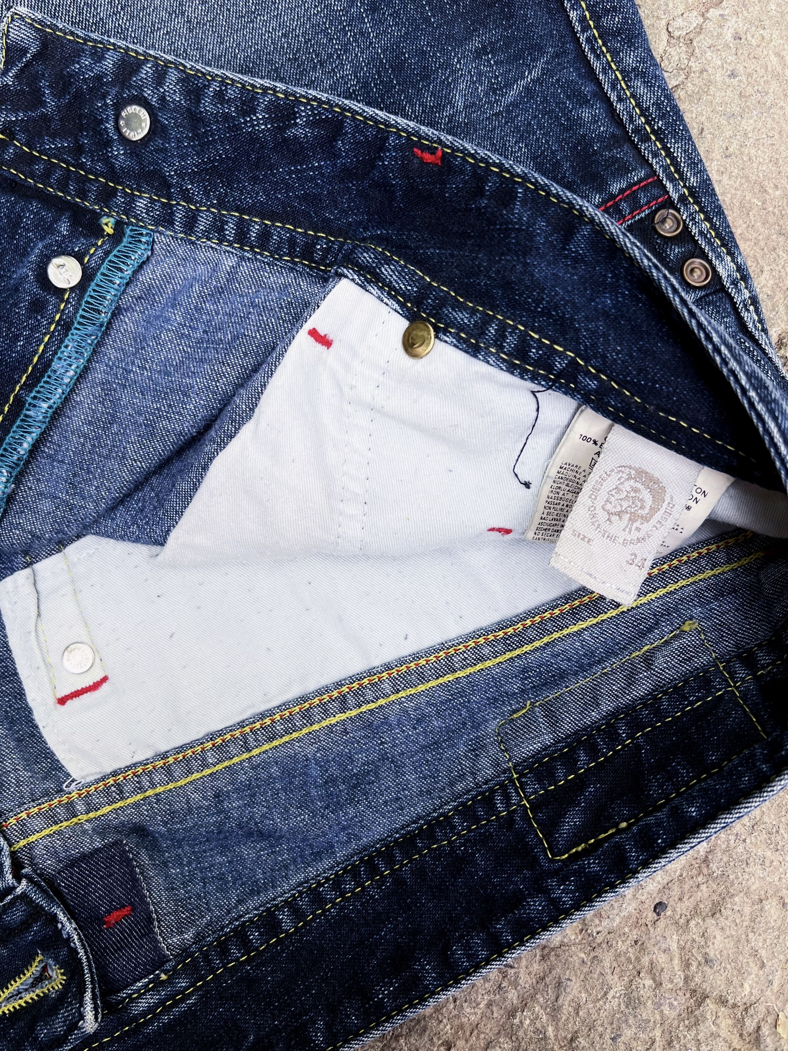 Diesel Y2K Vintage Diesel Flared Baggy Distressed Denim Jeans Size US 34 / EU 50 - 11 Thumbnail
