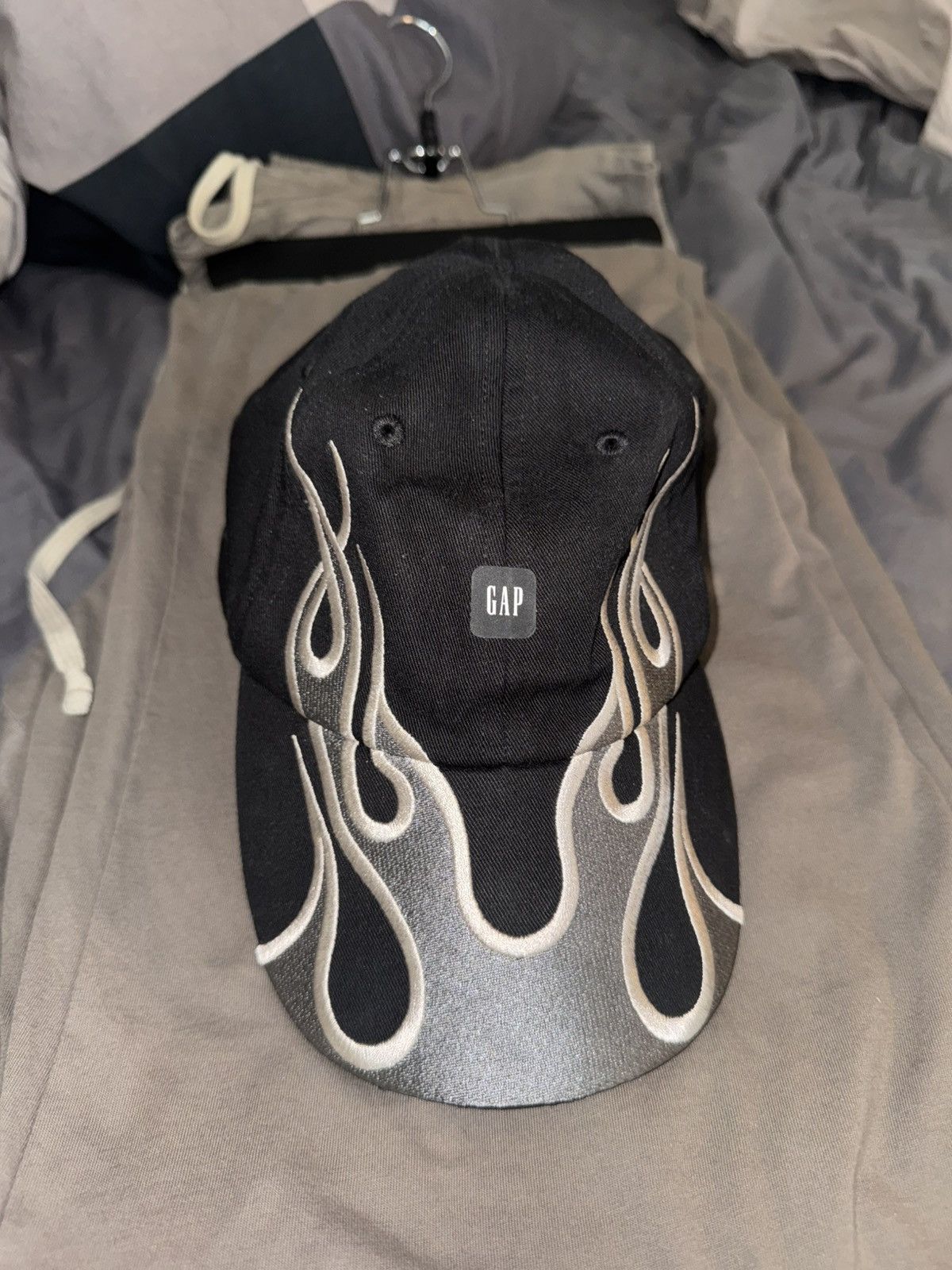 Gap × Yeezy Yeezy Flame Gap Hat Size ONE SIZE - 1 Thumbnail