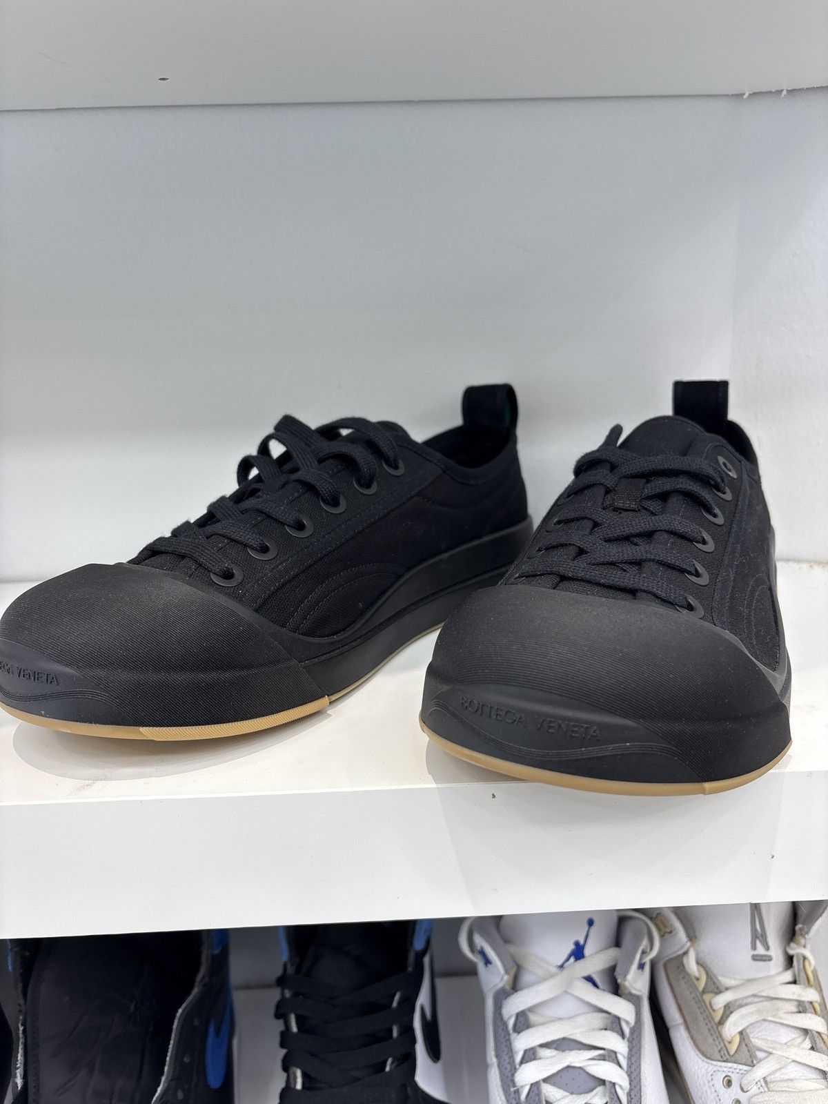 Bottega Venetta low top sneakers