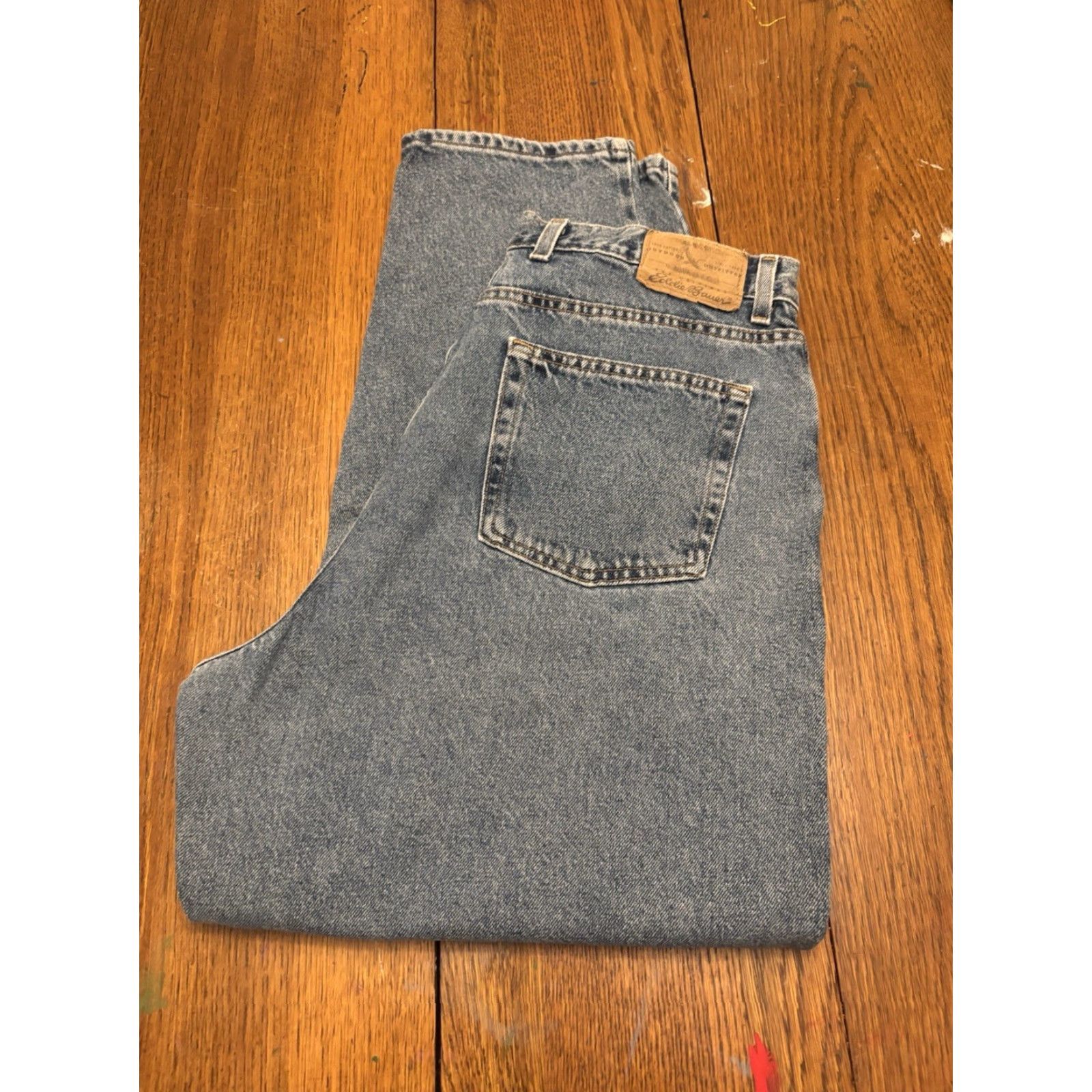 Eddie Bauer VINTAGE Eddie Bauer Jeans Woman 18P Blue Denim 5-Pocket Belt Loops Mom Fit Size 40" / US 18 - 5 Thumbnail