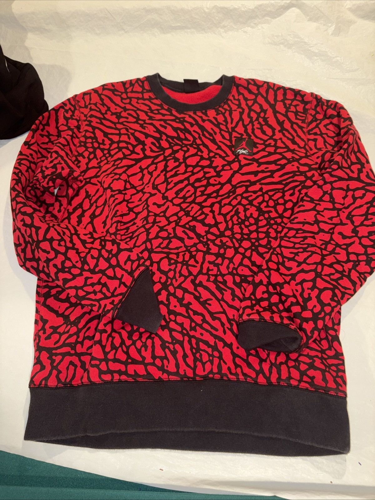 Jordan Brand Nike Air Jordan Flight Elephant Print Sweatshirt Red/Black-L Size US XL / EU 56 / 4 - 1 Thumbnail