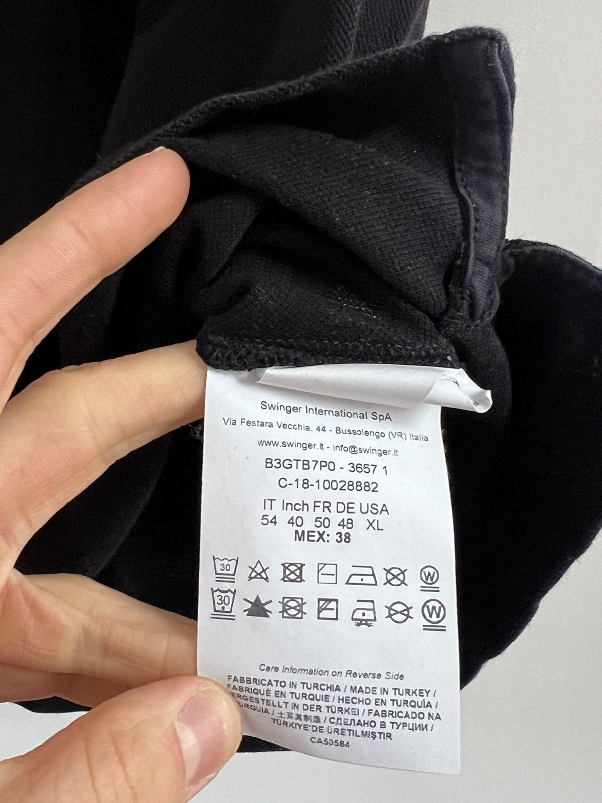 Versace Versace Jeans Polo V-Emblem Size US L / EU 52-54 / 3 - 5 Thumbnail