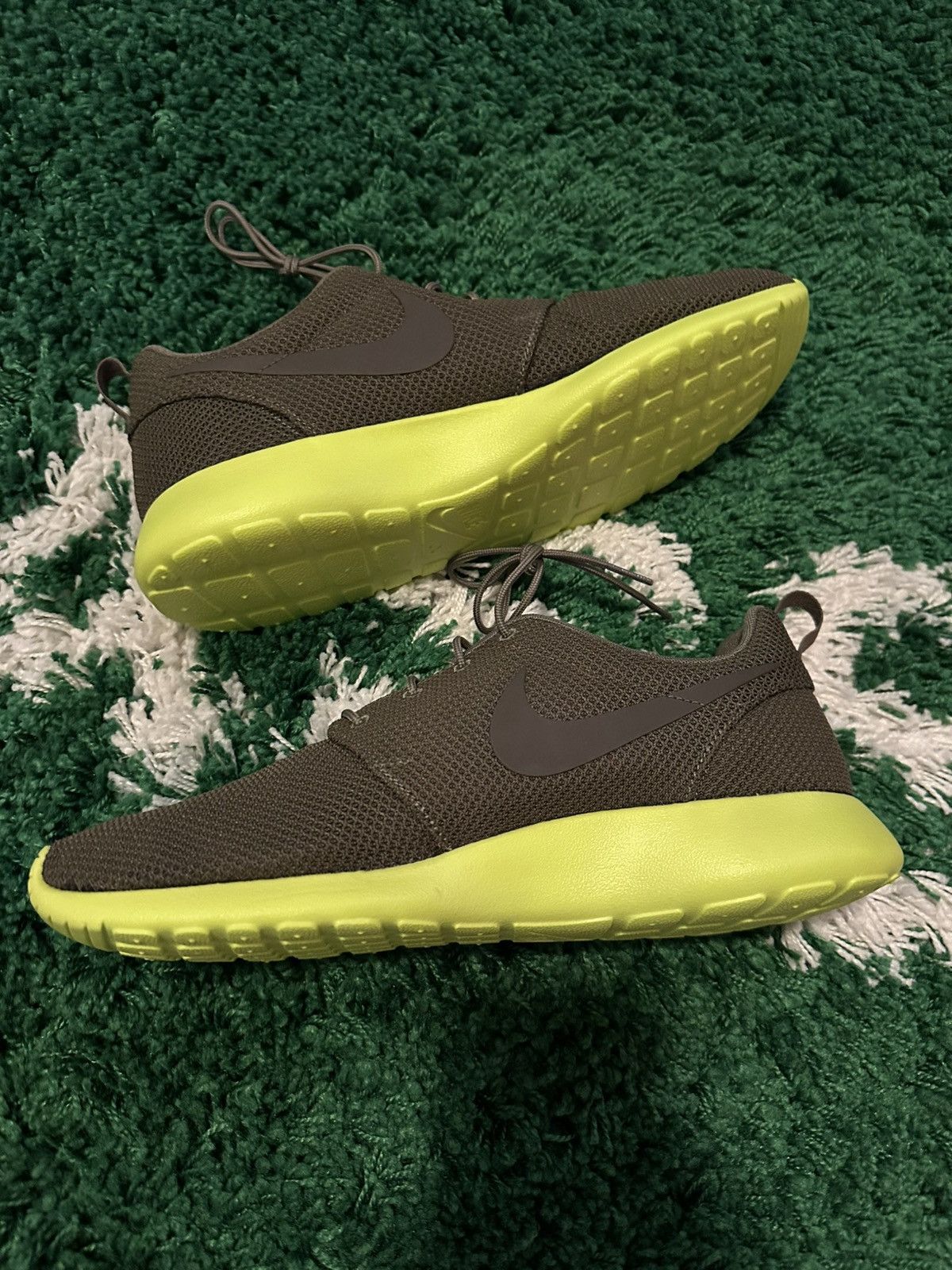 Nike Nike Roshe One Green Volt Sneakers 11 Size US 11 / EU 44 - 3 Thumbnail