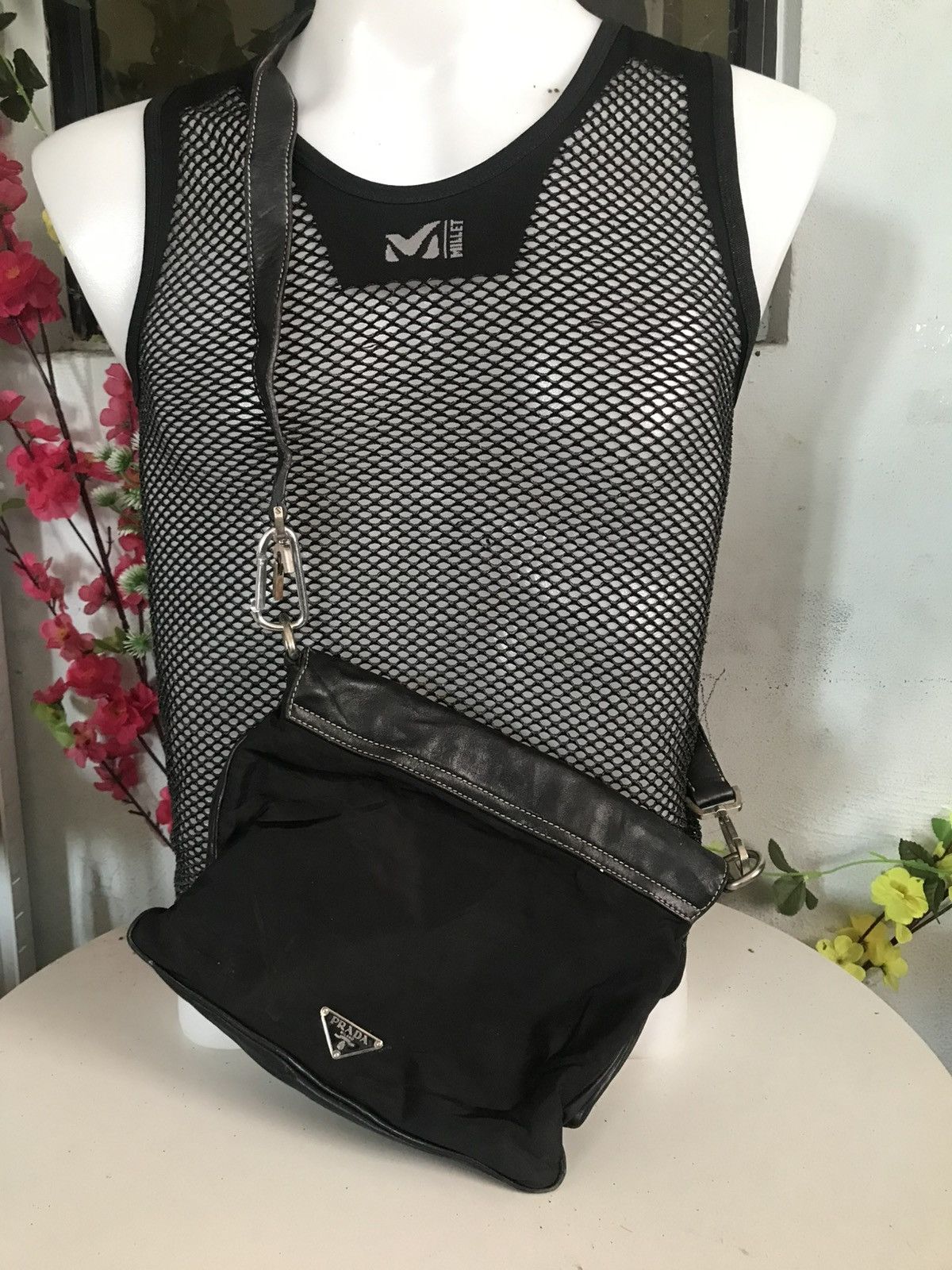 Prada Vintage Prada Black Shoulder Size ONE SIZE - 2 Thumbnail