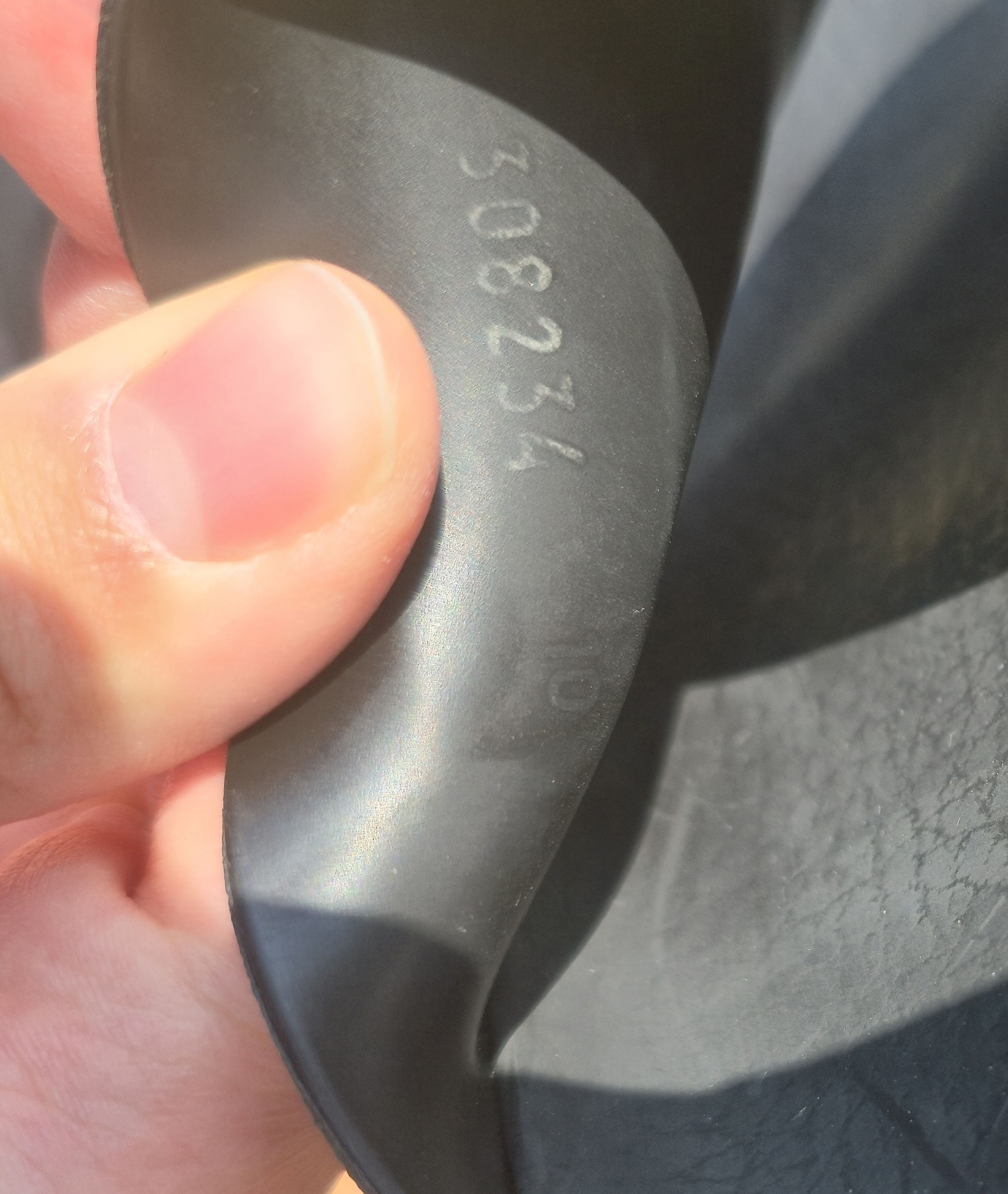 Gucci Gucci slide Size US 10 / EU 43 - 15 Thumbnail