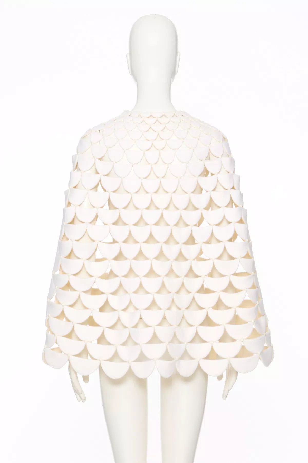 Valentino o1s1wg110426 Cape in Ivory Size S / US 4 / IT 40 - 3 Thumbnail