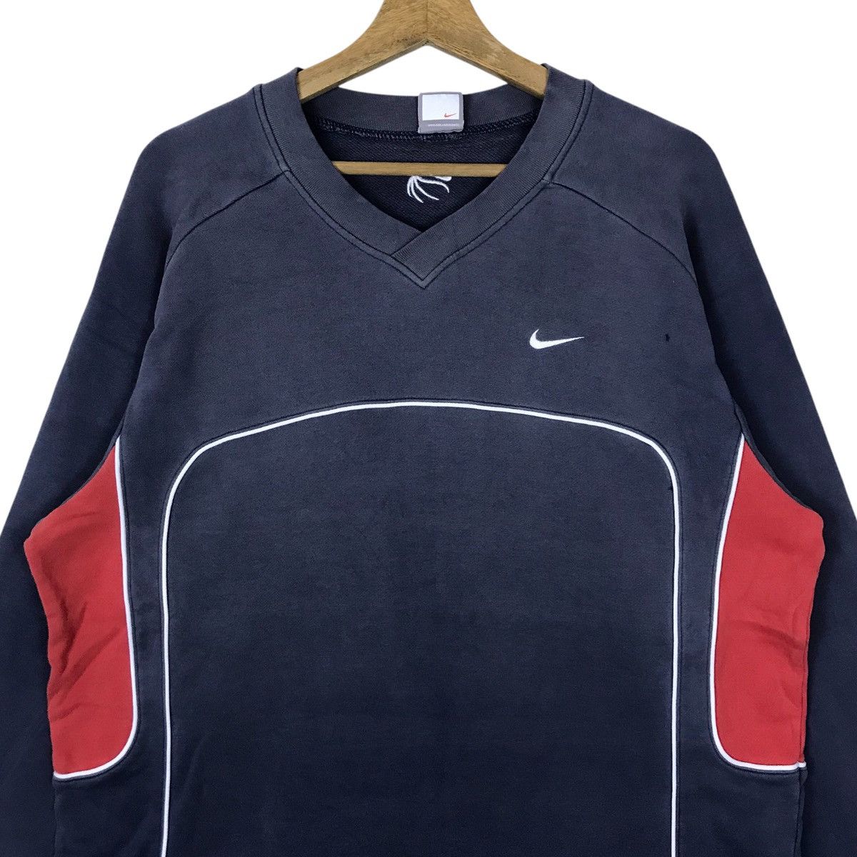 Nike Vintage Nike Two Tone Pullover Jumper Sweatshirt Size US L / EU 52-54 / 3 - 2 Thumbnail