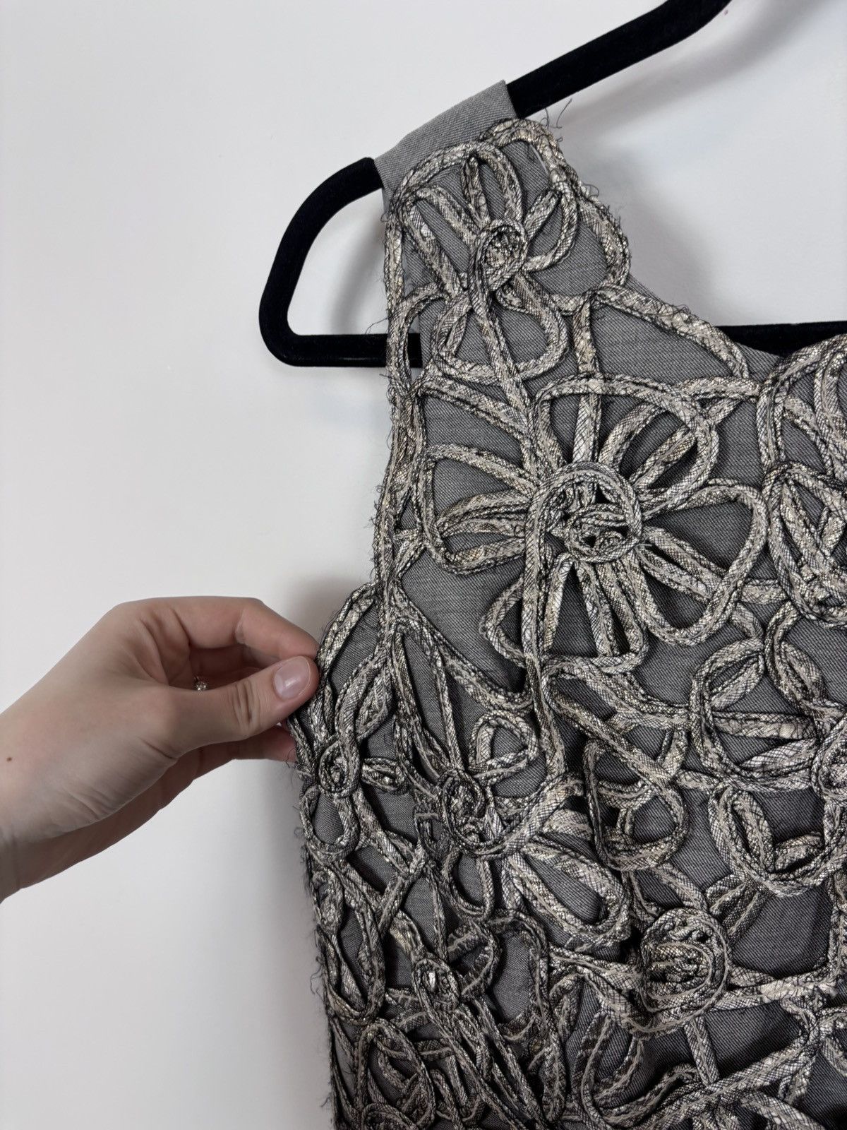 Lela Rose Lela Rose NWT Smokey Grey Embroidered Lace Overlay Dress Size M / US 6-8 / IT 42-44 - 5 Thumbnail