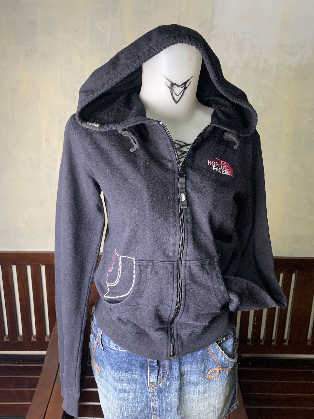The North Face The North Face Black Embroidered Logo Zip up Womens Hoodie Size XS / US 0-2 / IT 36-38 - 2 Thumbnail
