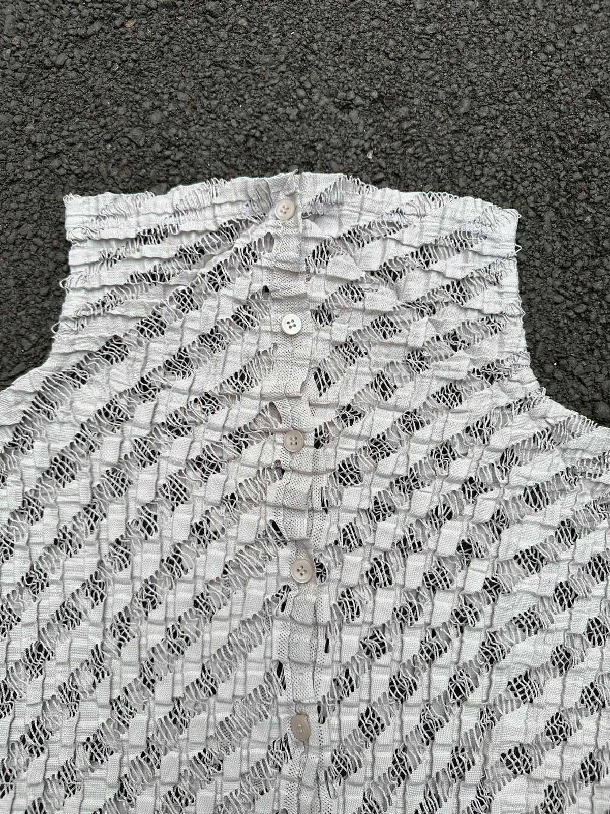 Pleats Please Issey Miyake RARE ISSEY MIYAKE ME JAPAN PERFORATED NET MESH WOMEN Size ONE SIZE - 4 Thumbnail