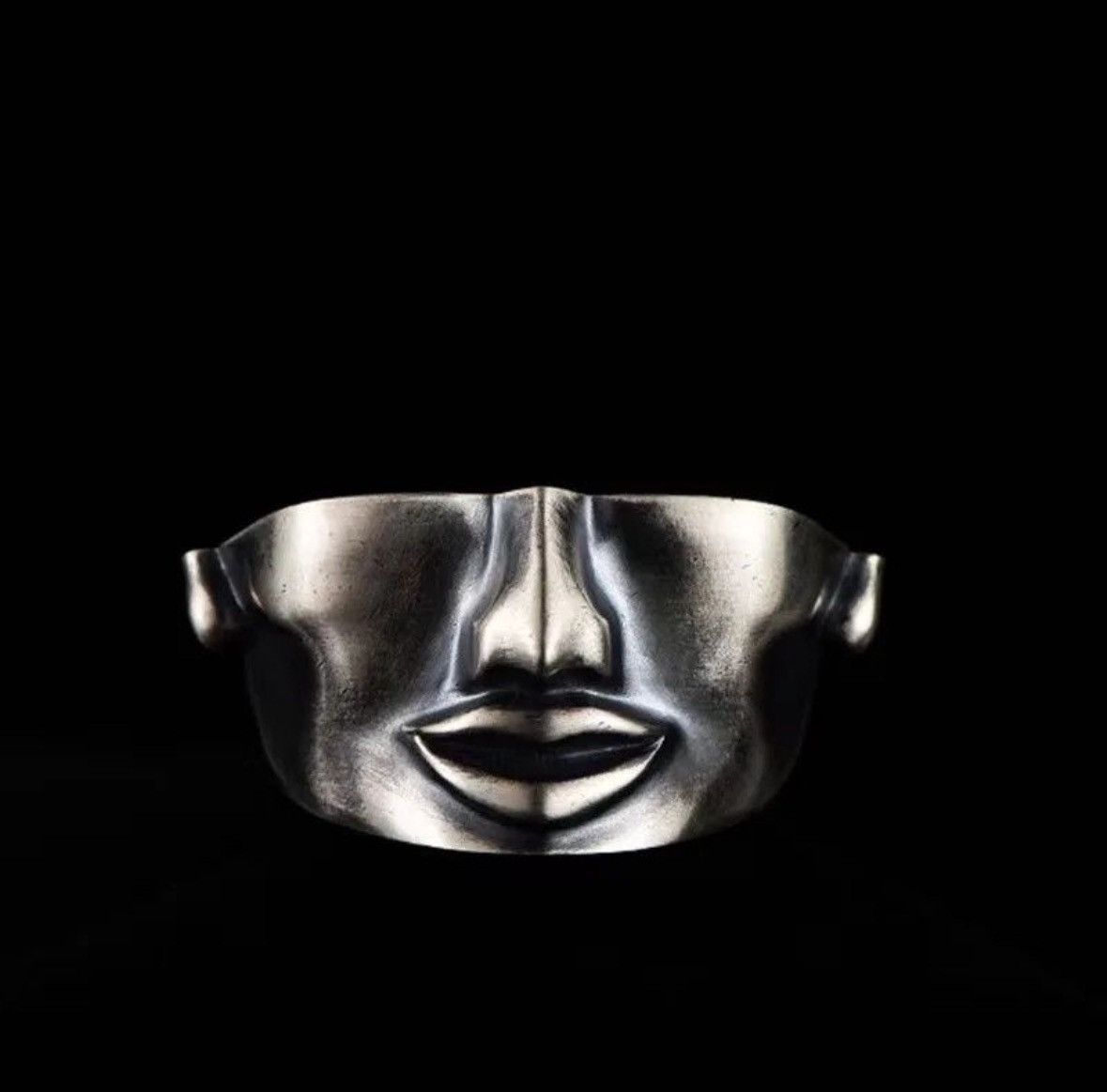Designer Retro See No Evil Half Face Ring Size ONE SIZE - 2 Thumbnail