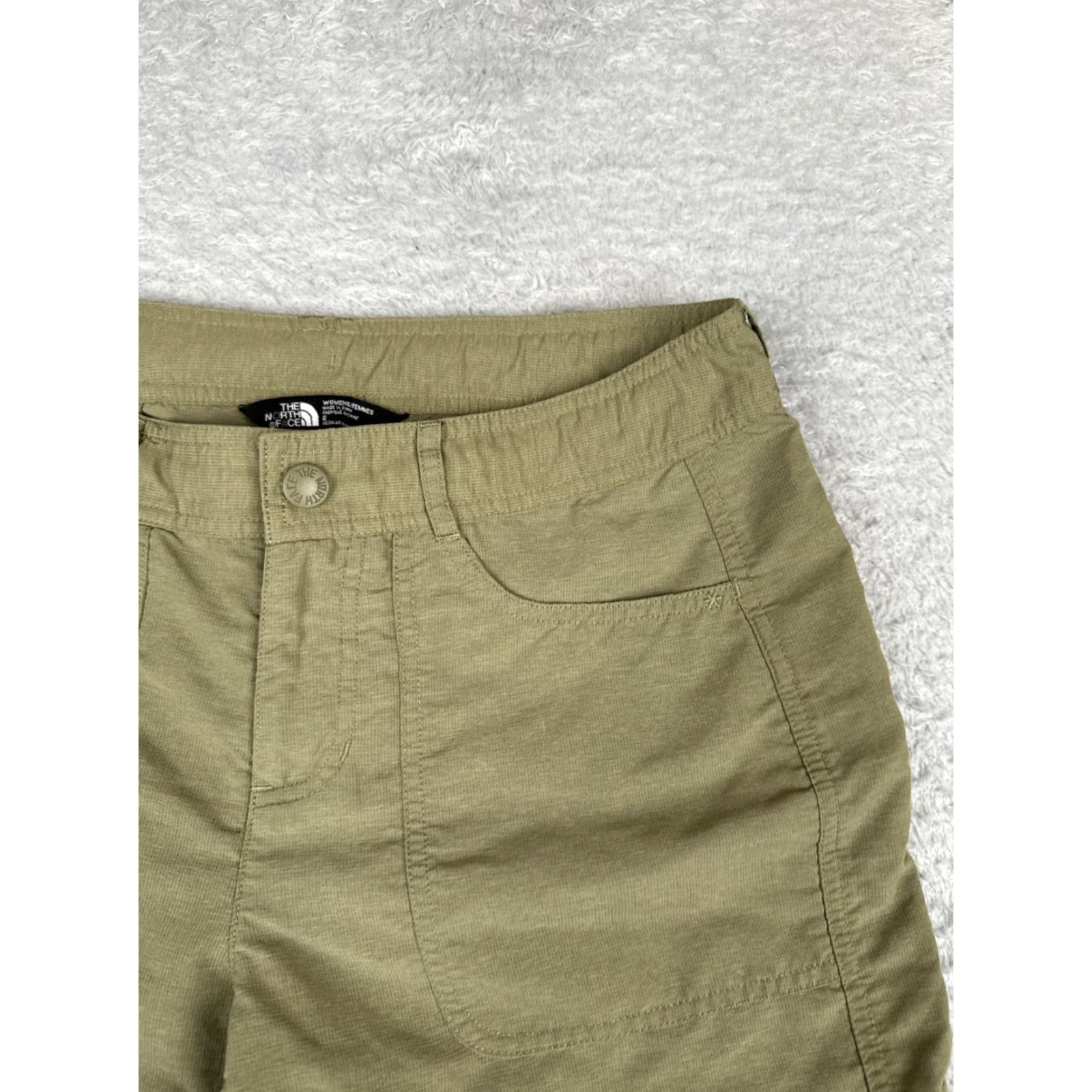 The North Face The North Face Womens Cargo Shorts Nylon Green 6 Regular 30 Inseam 10in Pockets Hiking Outdoor Size 28" / US 6 / IT 42 - 5 Thumbnail