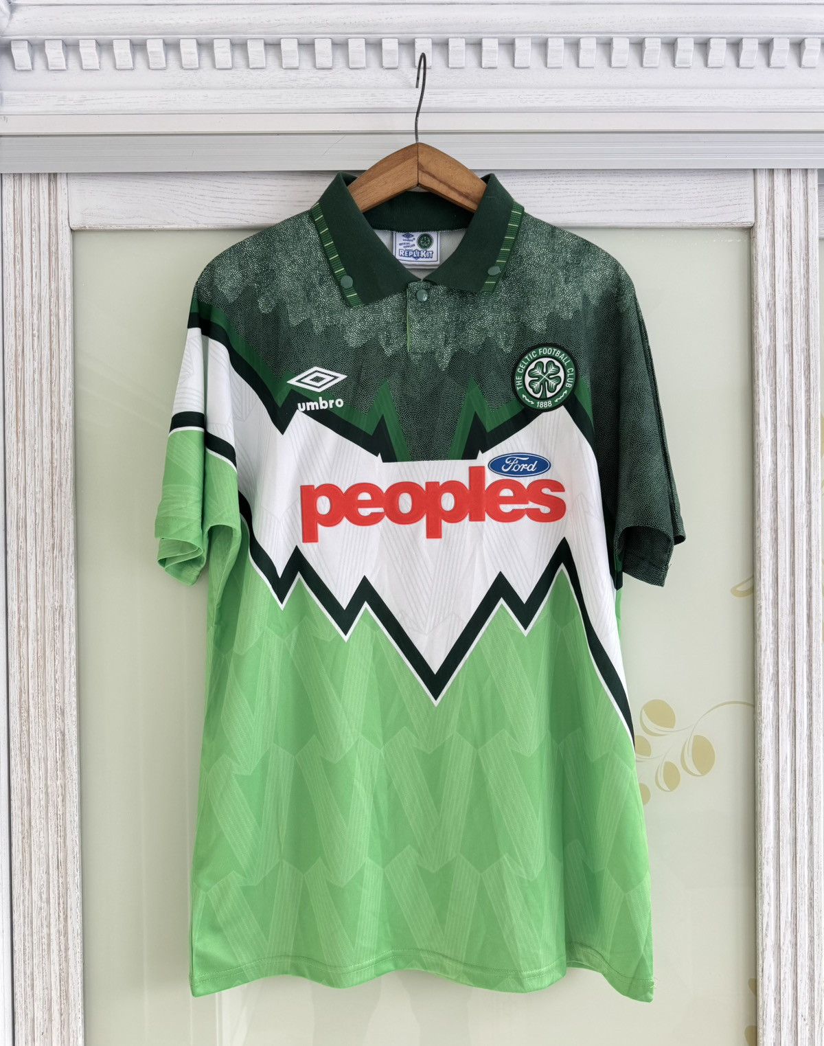 Umbro Vintage Celtic 1991-1992 Away Soccer Jersey Football Shirt Size US XL / EU 56 / 4 - 1 Thumbnail